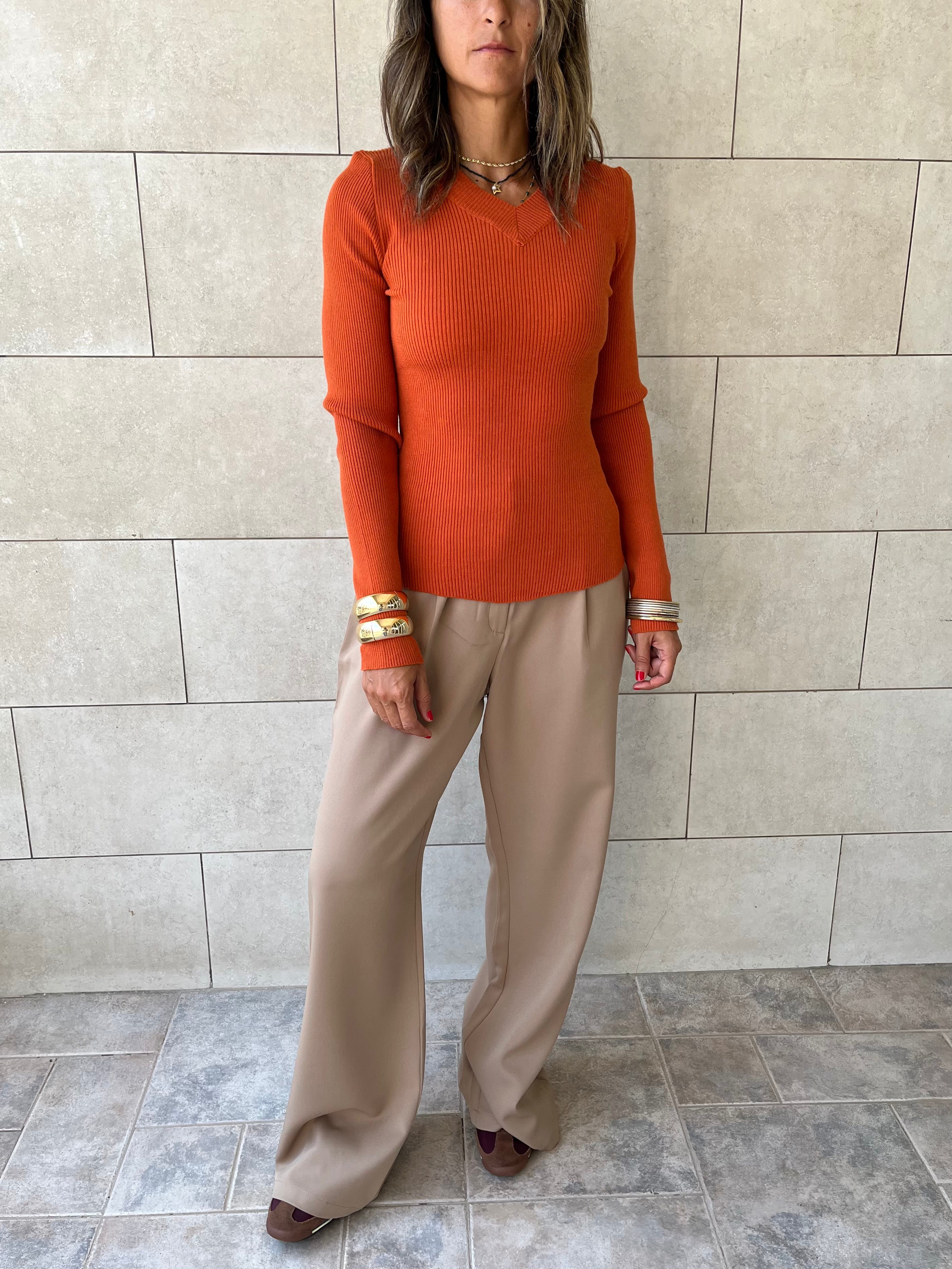 Rust V-Neck Contour Elevated Pullover