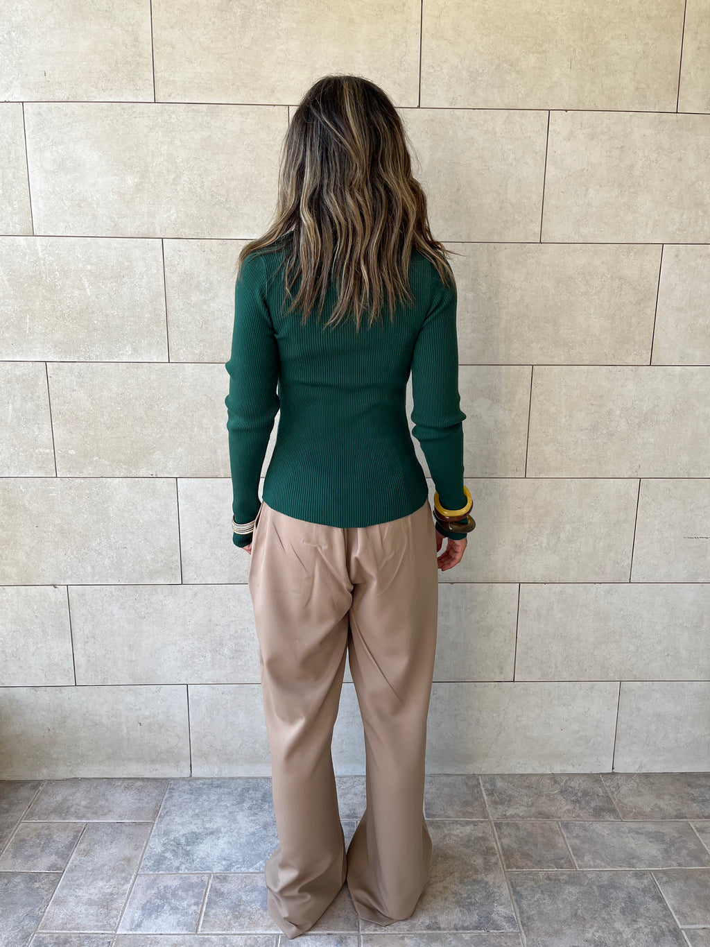 Teal V-Neck Contour Elevated Pullover