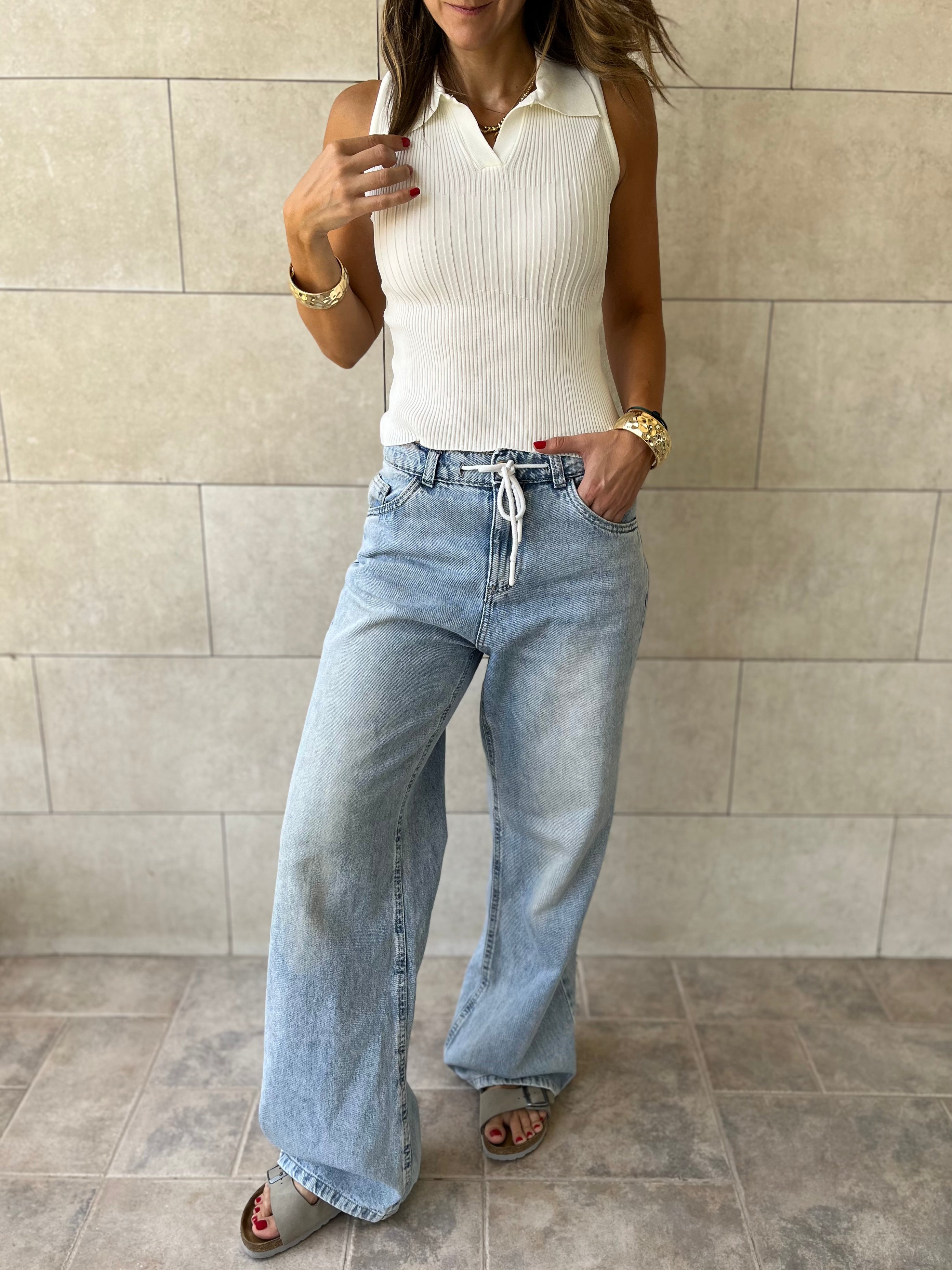 White Sleeveless Polo Collar Top