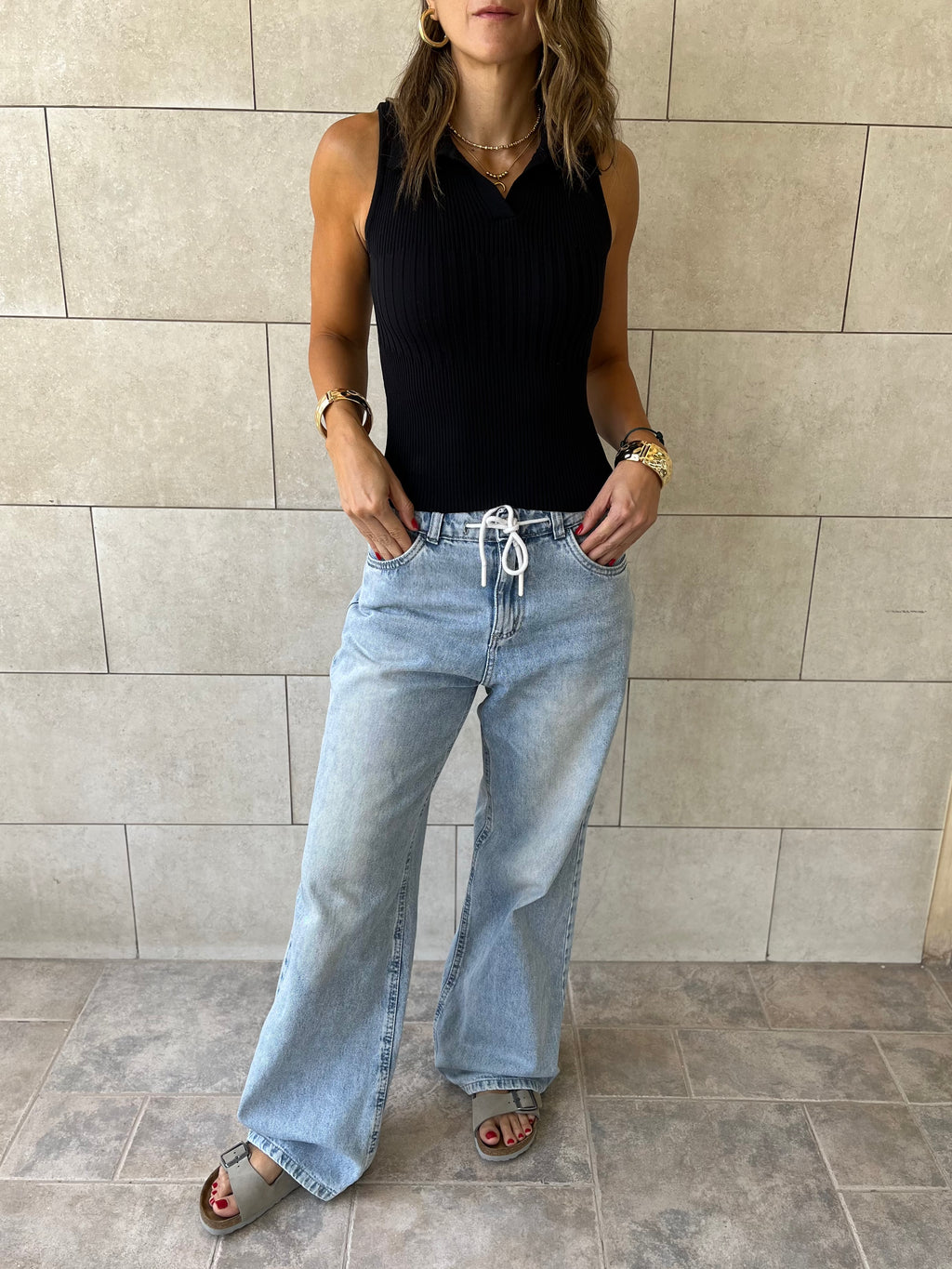 Black Sleeveless Polo Collar Top