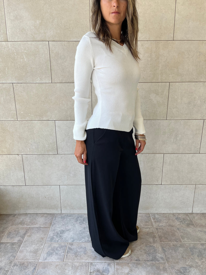 White V-Neck Contour Elevated Pullover
