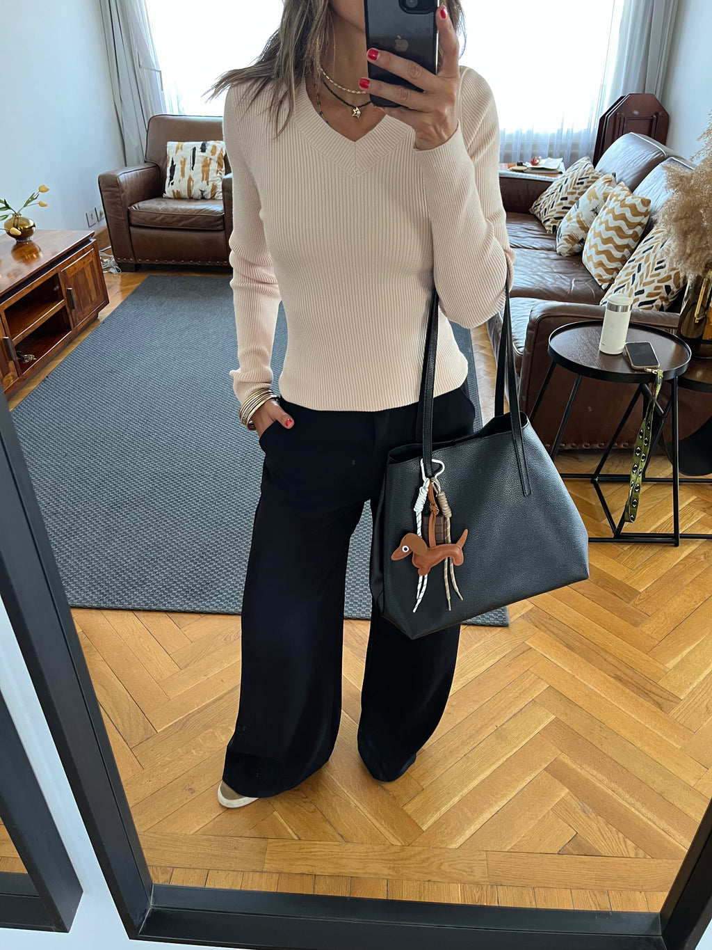 Beige V-Neck Contour Elevated Pullover