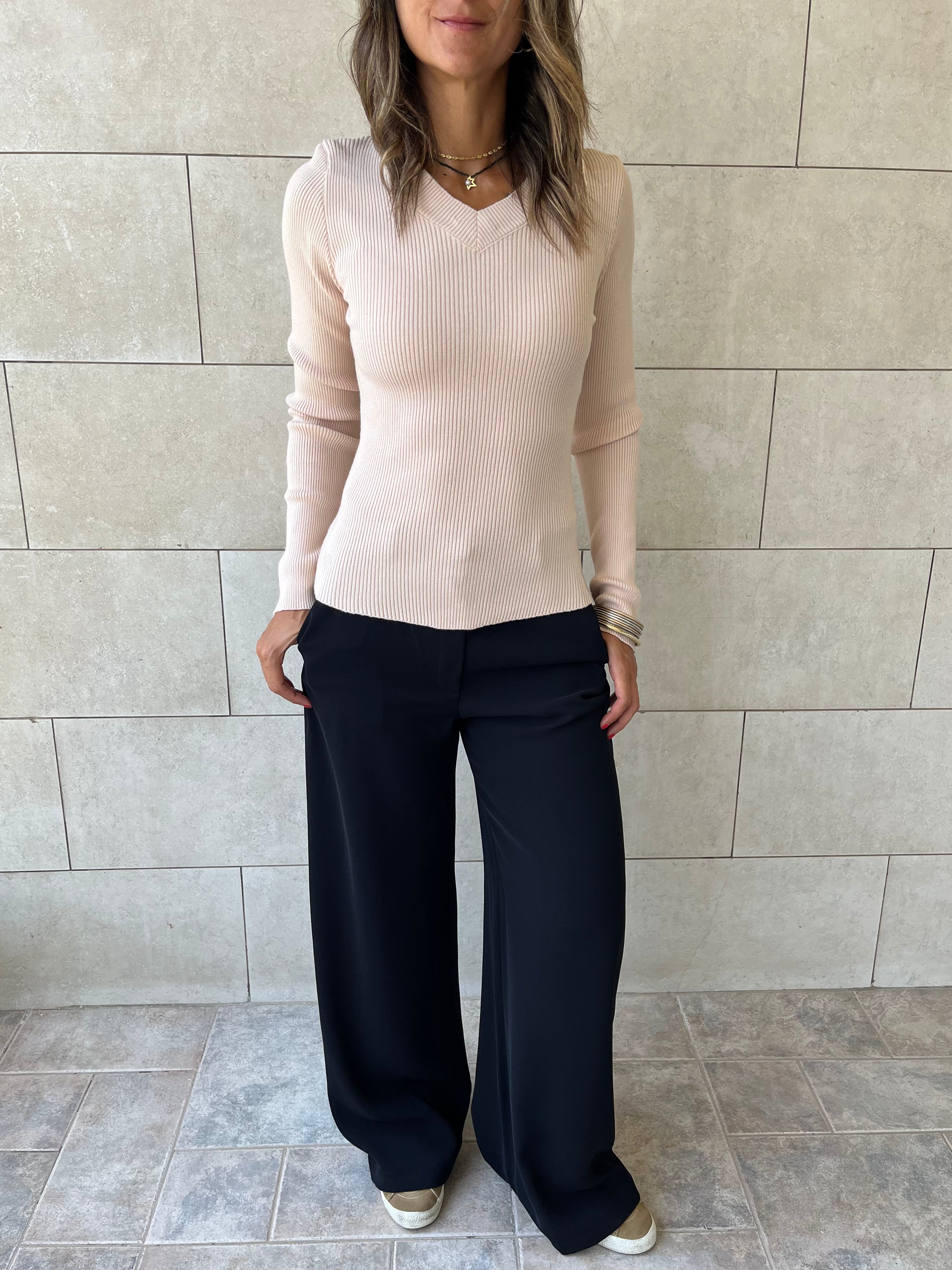 Beige V-Neck Contour Elevated Pullover