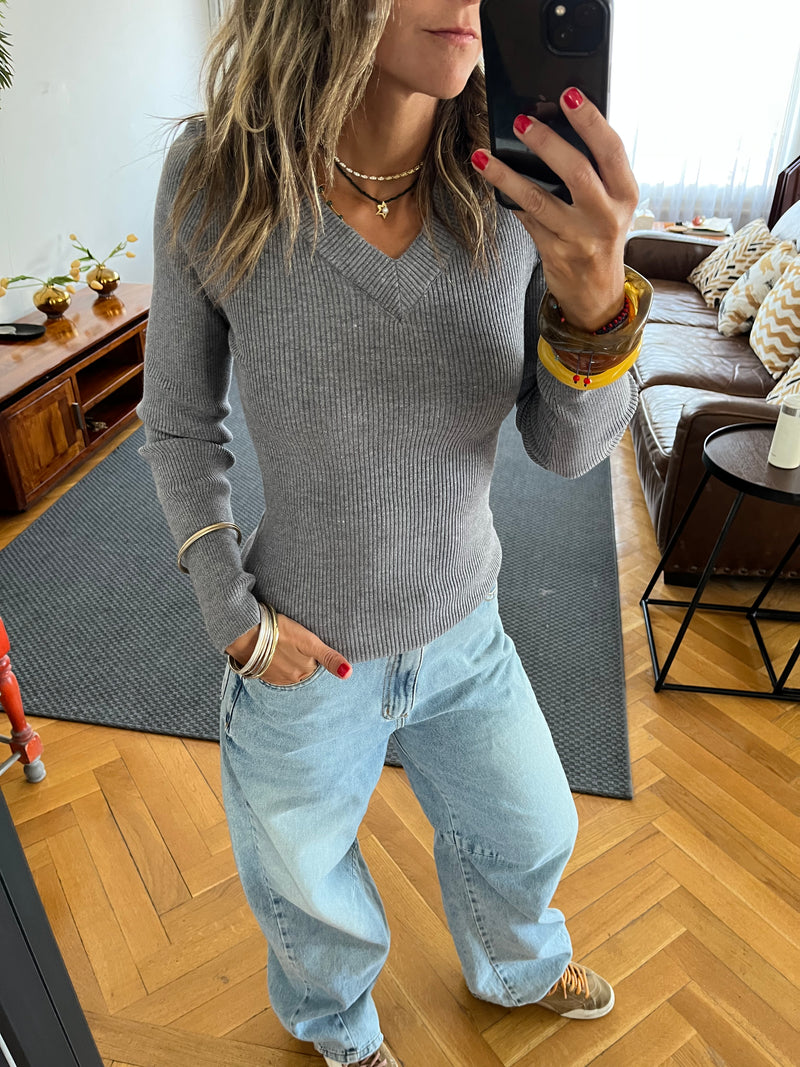 Grey V-Neck Contour Elevated Pullover