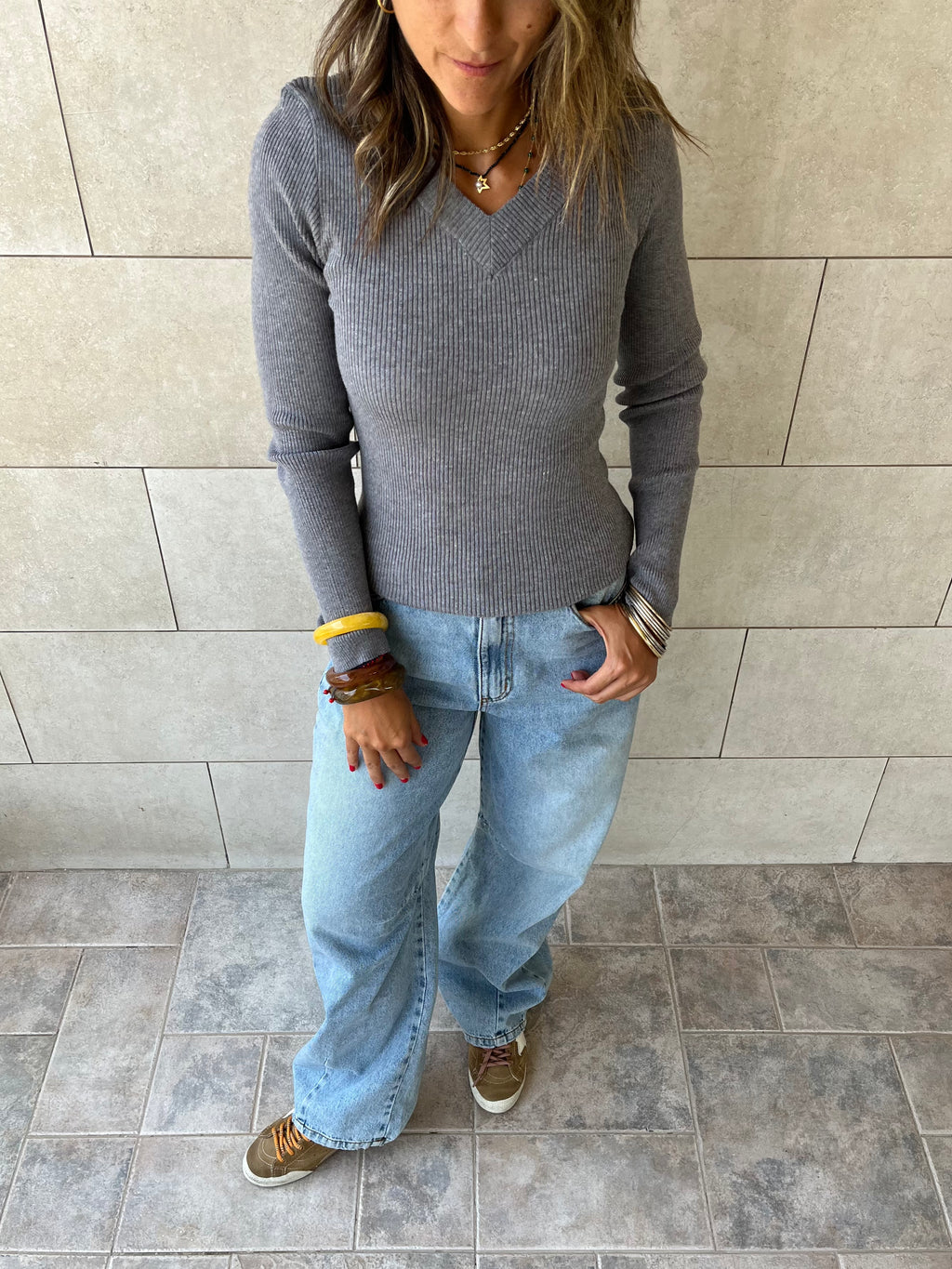 Grey V-Neck Contour Elevated Pullover