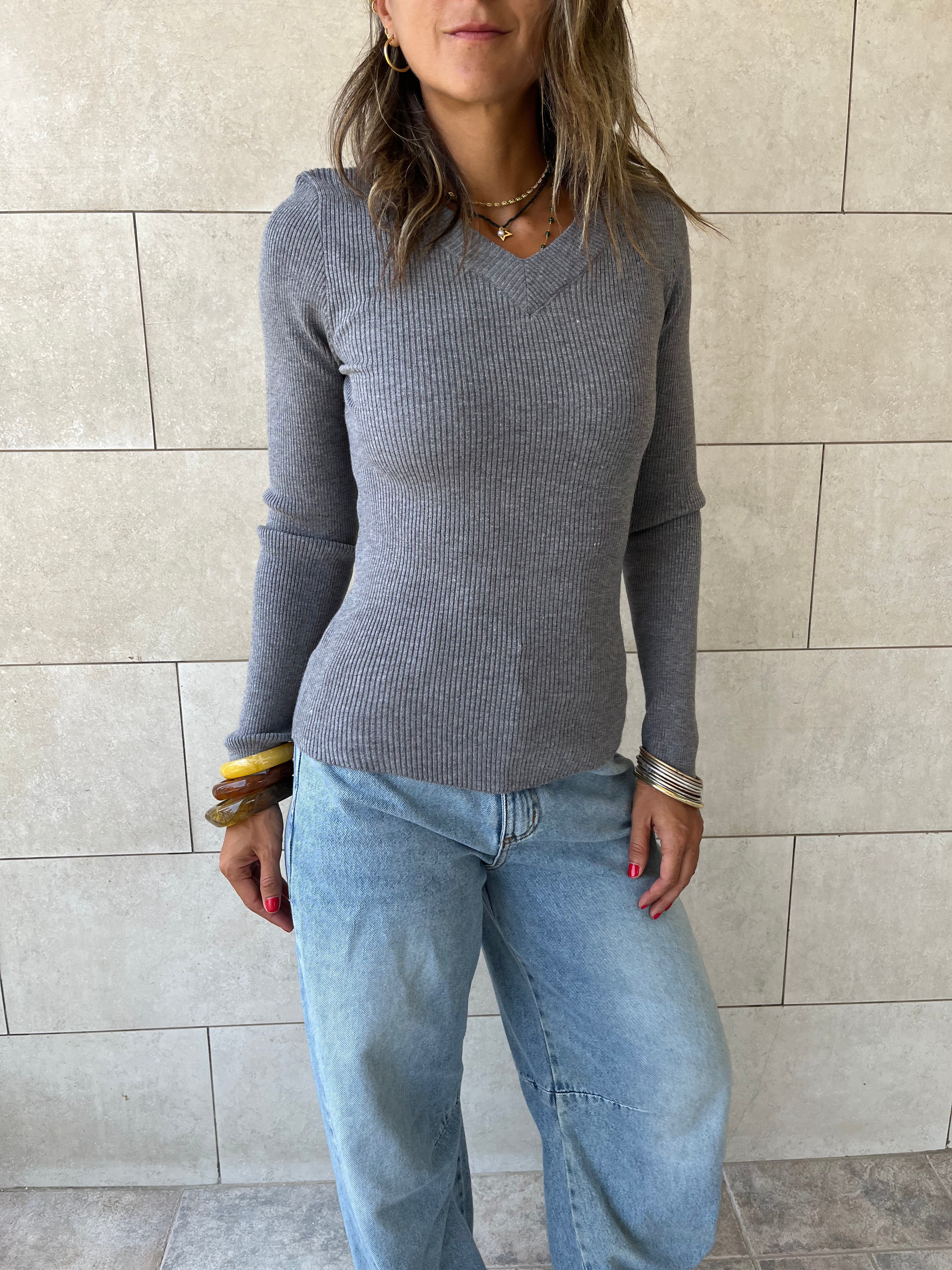 Grey V-Neck Contour Elevated Pullover