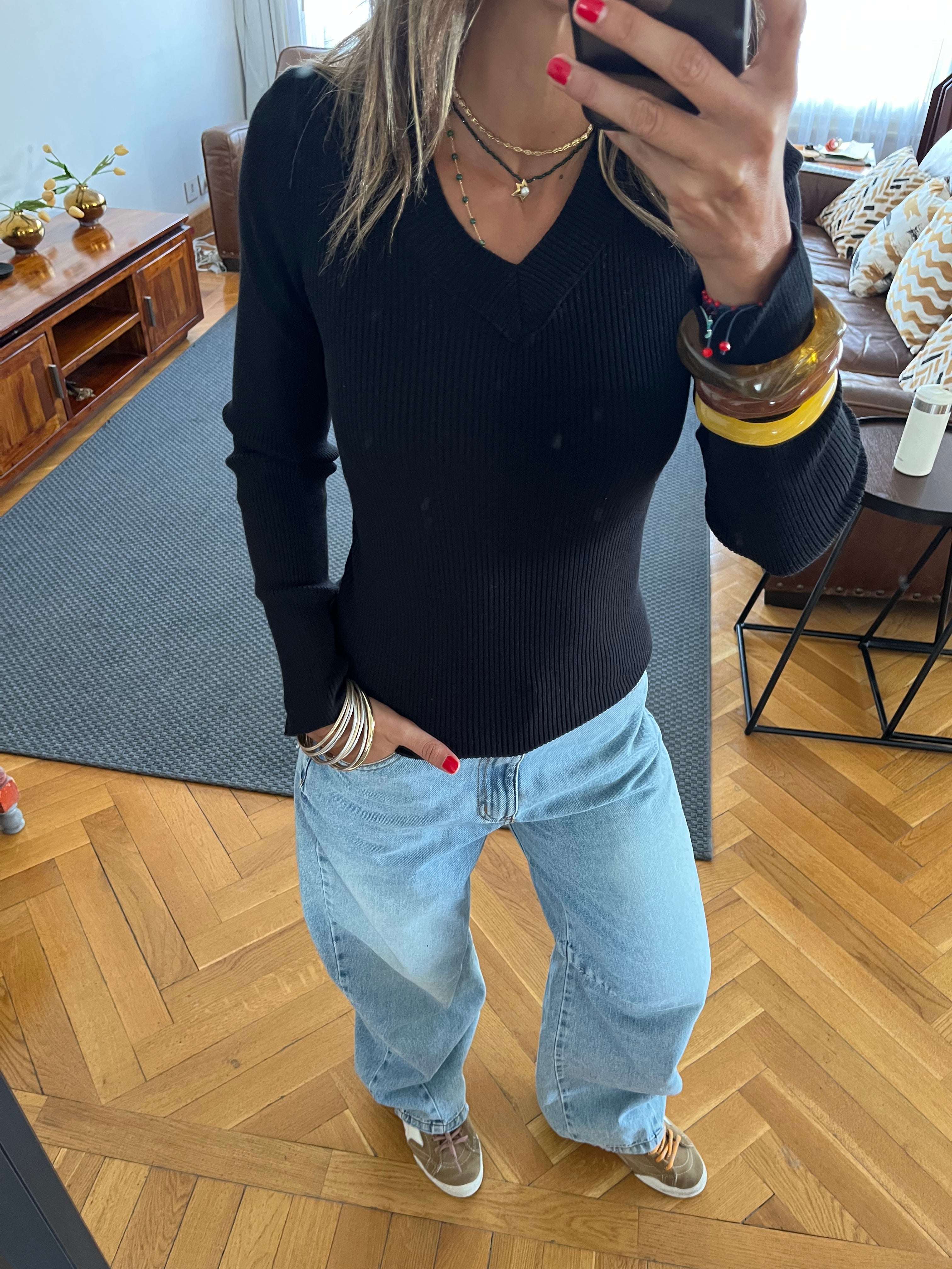 Black V-Neck Contour Elevated Pullover