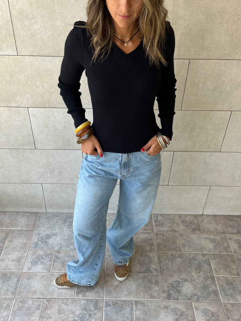 Black V-Neck Contour Elevated Pullover