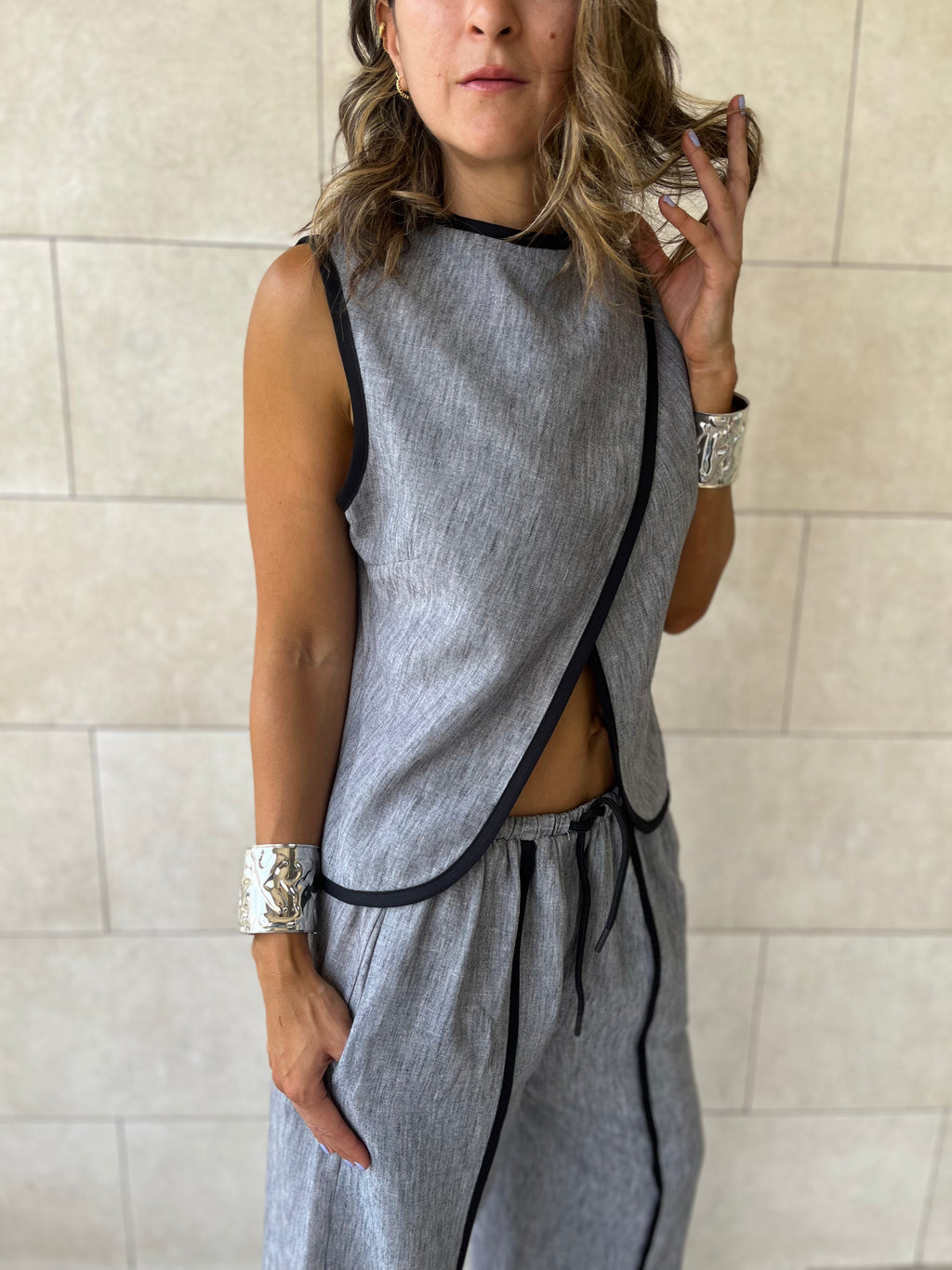 Grey Slate Curve Top