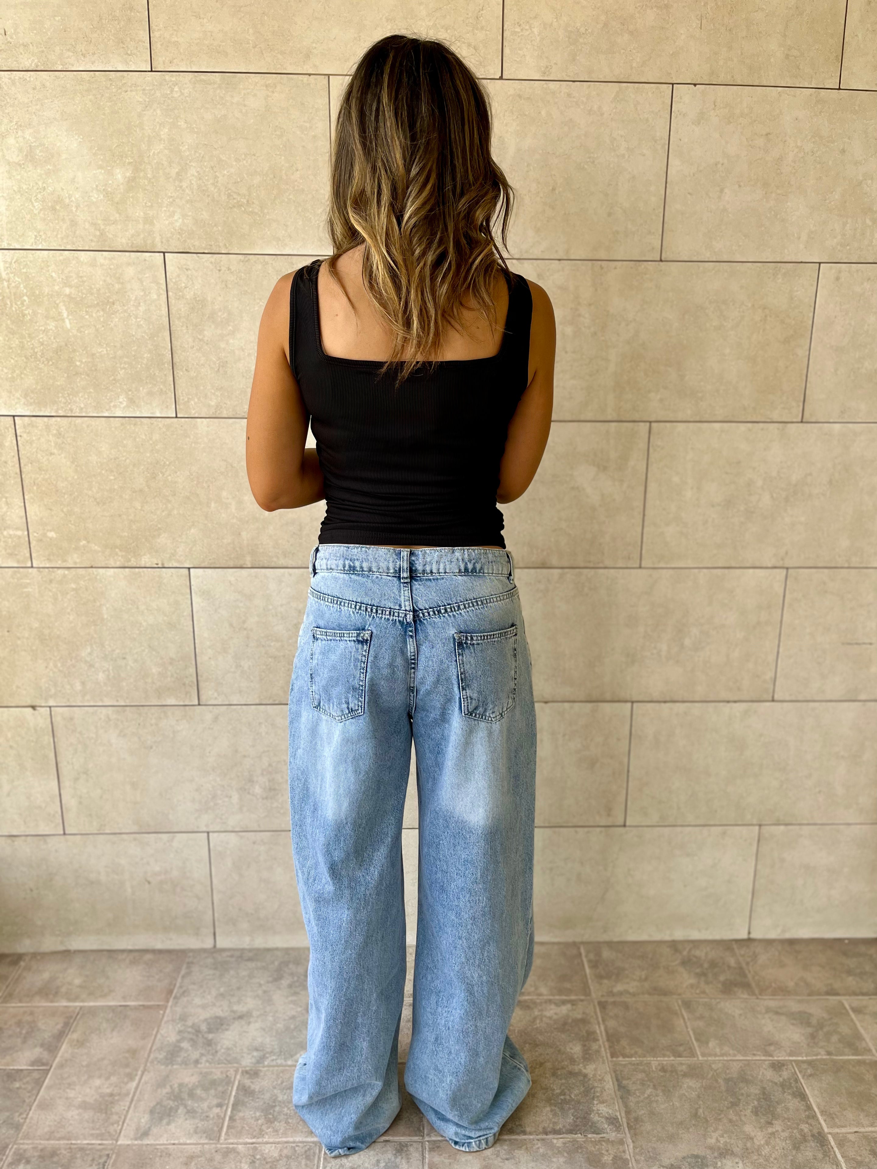 Black 130 Ruched Sleeveless Top