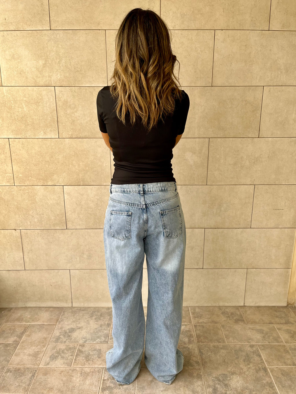 Black 130 Ribbed Basic Tee