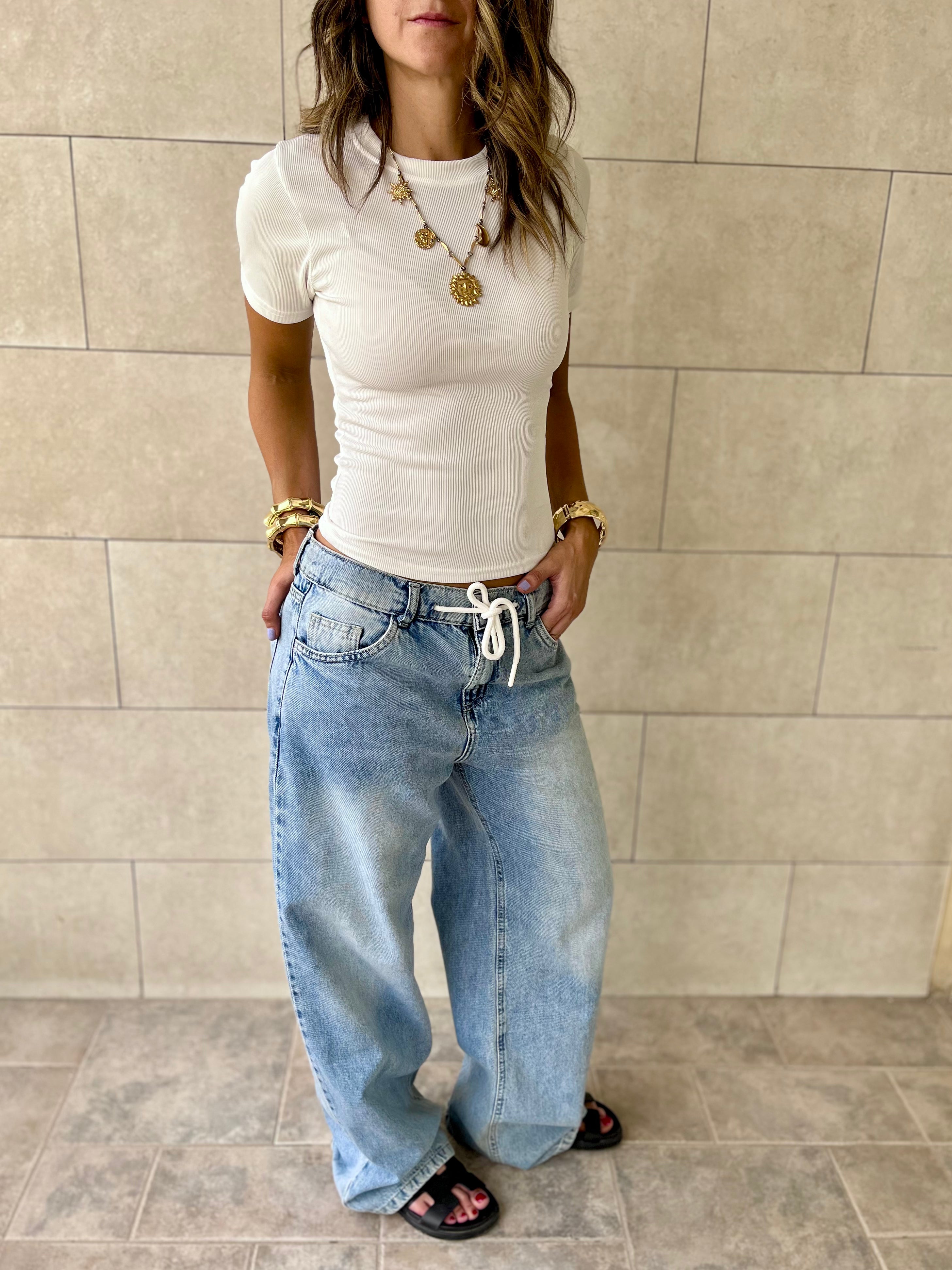 White 130 Ribbed Basic Tee