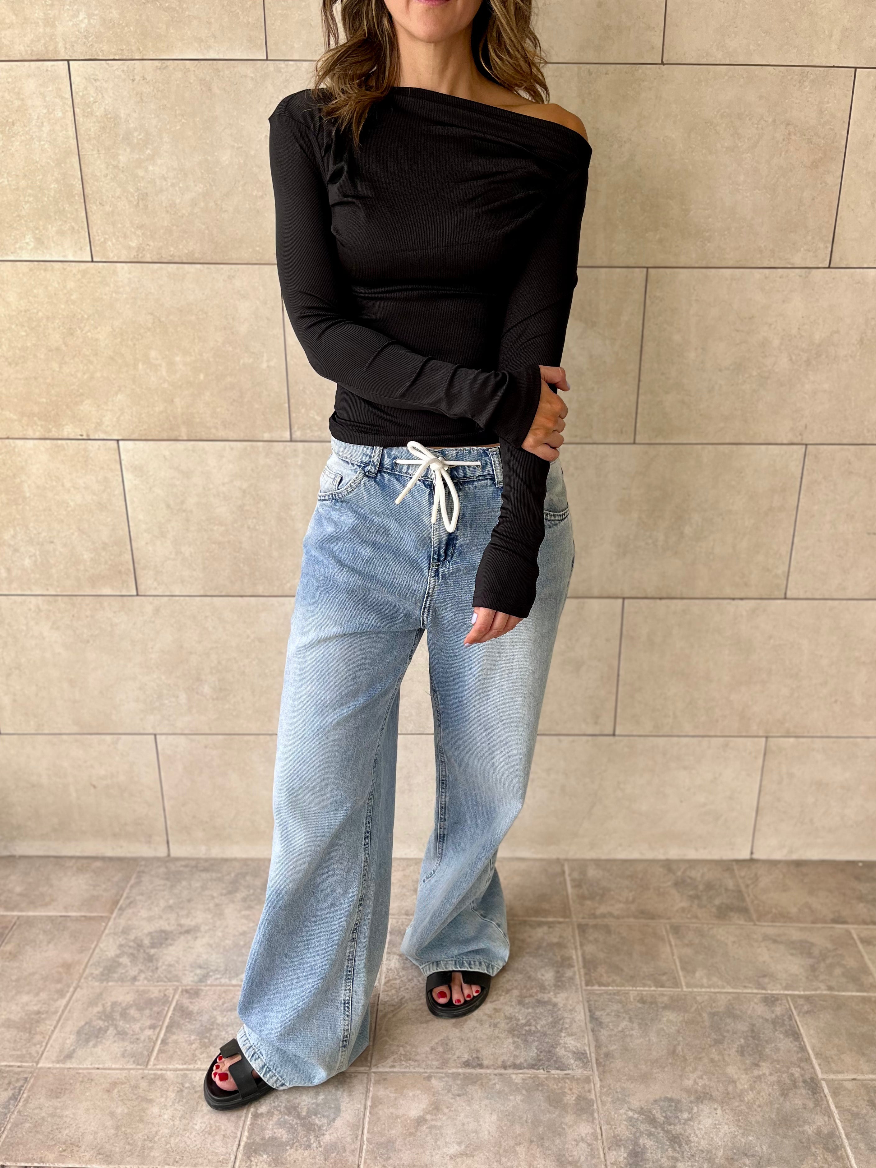 Black 130 Off Shoulder Long Sleeve Ruched Top