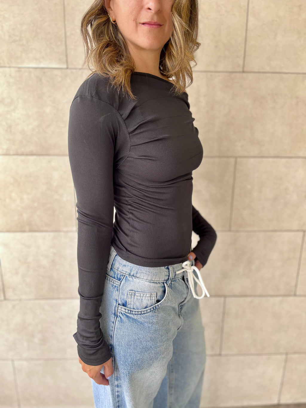 Black 130 Off Shoulder Long Sleeve Ruched Top