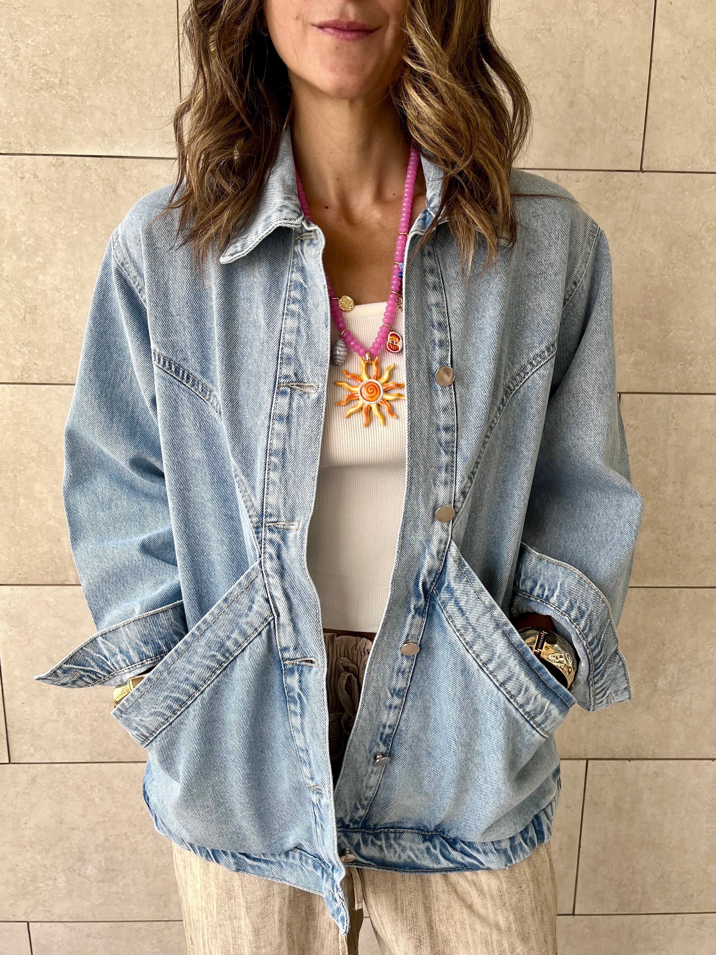 Light Exaggerated Double Pocket Denim Jacket