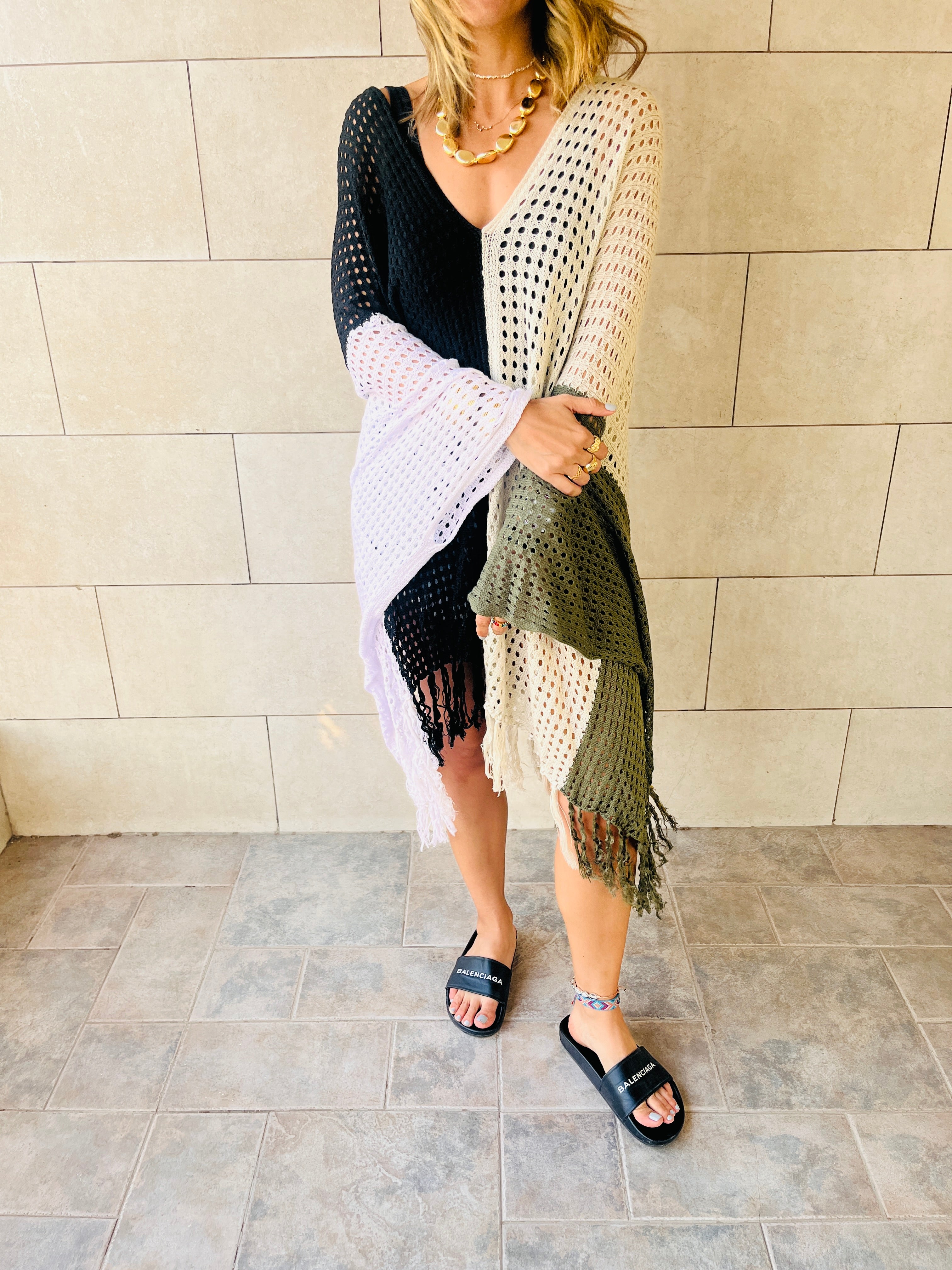 Black & Olive Feels Colorblock