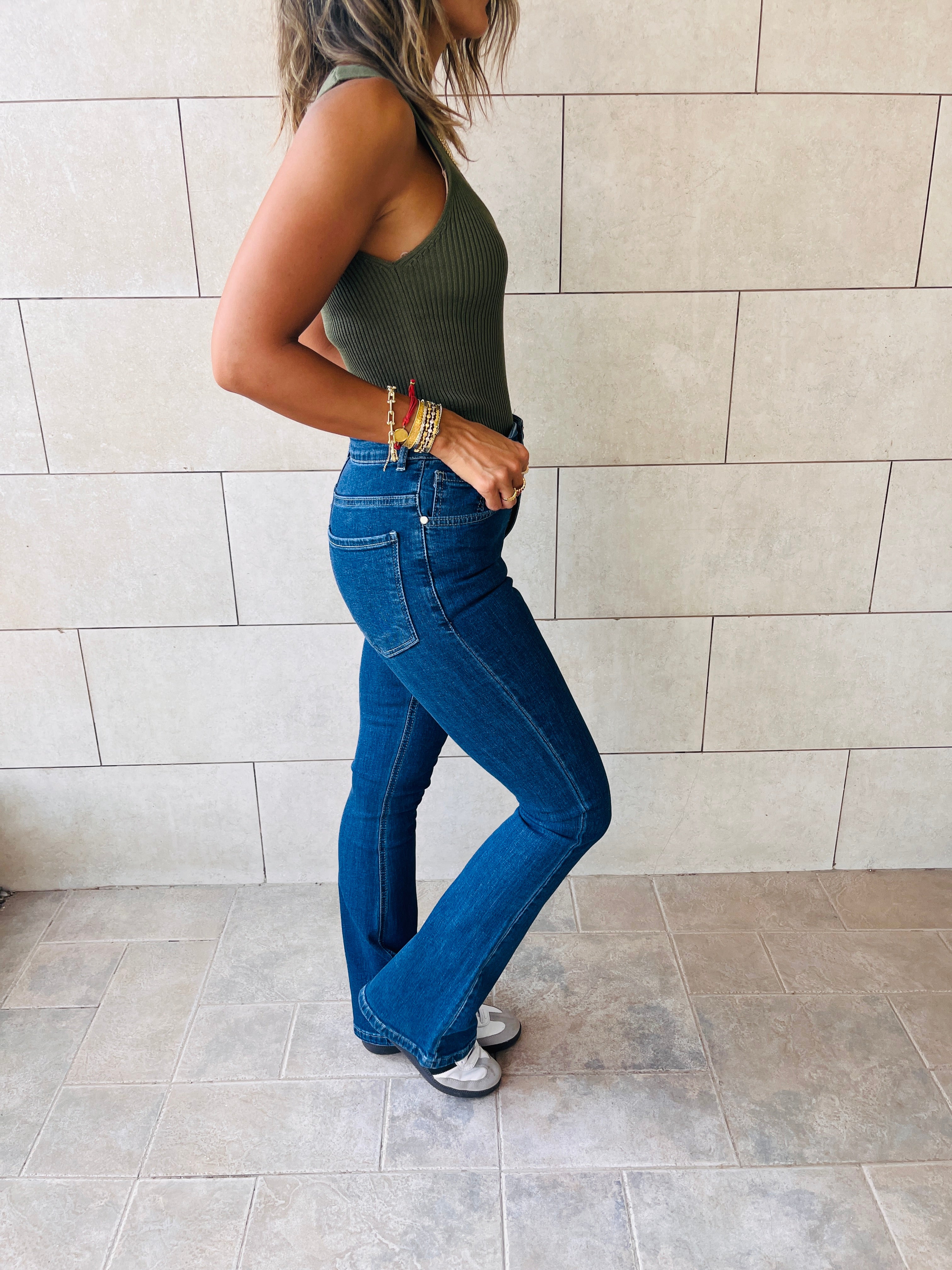 Olive 120 Knit V Tank Top