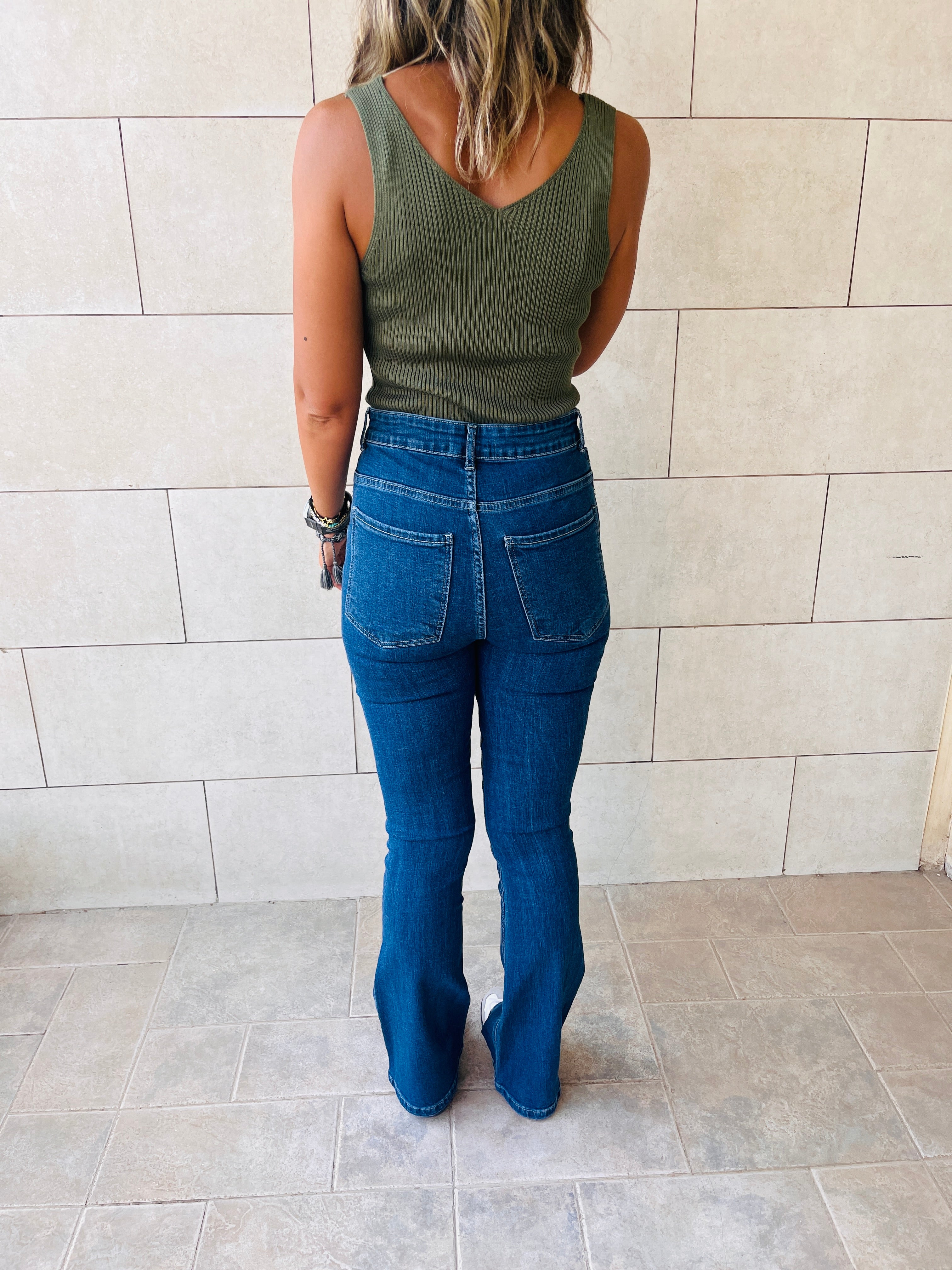 Olive 120 Knit V Tank Top