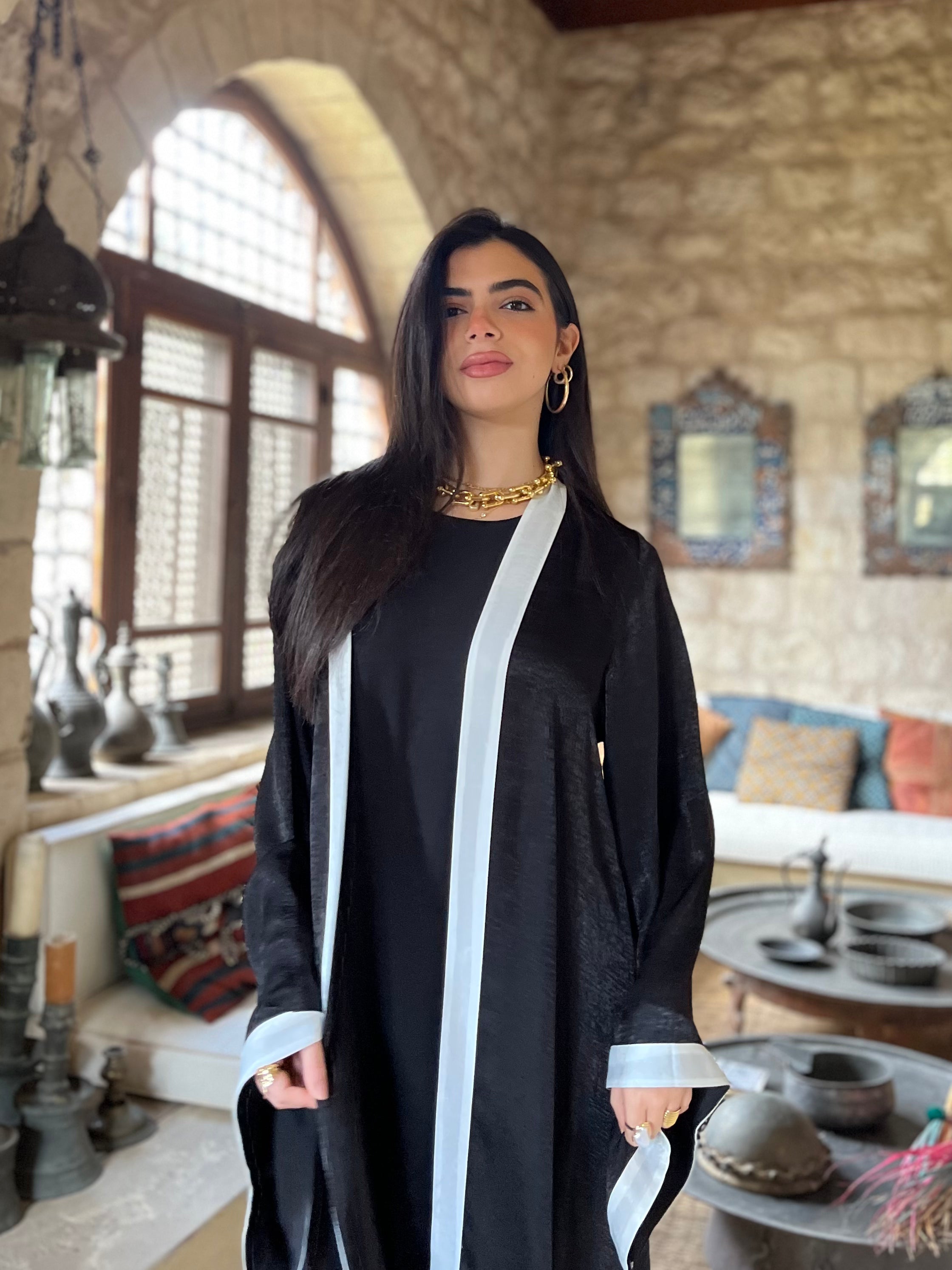 Black Border Glowy Kimono