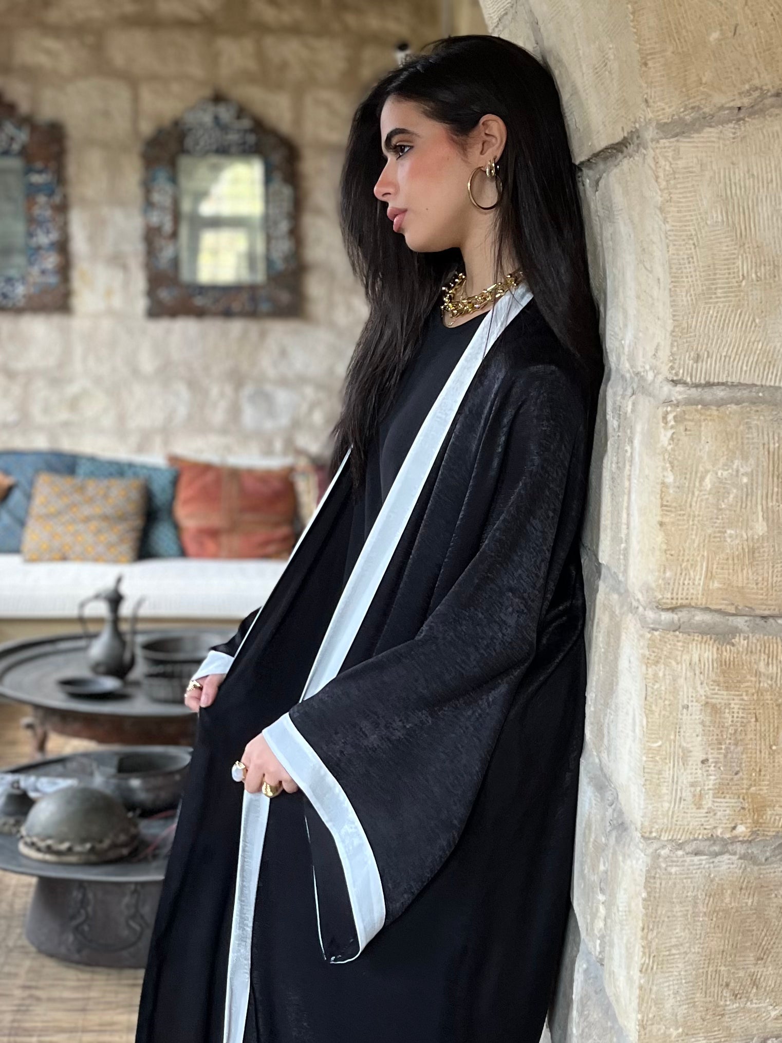 Black Border Glowy Kimono