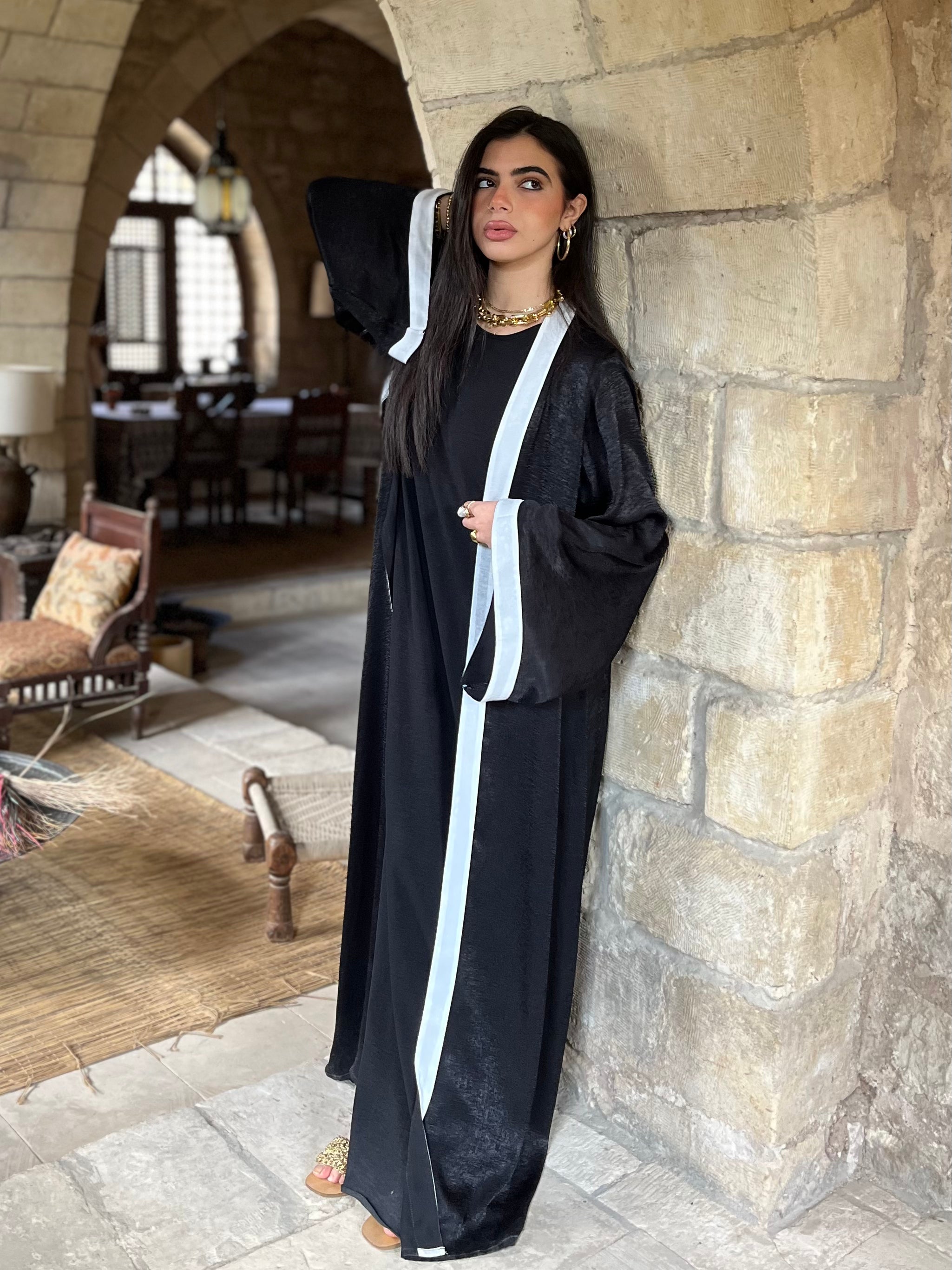 Black Border Glowy Kimono