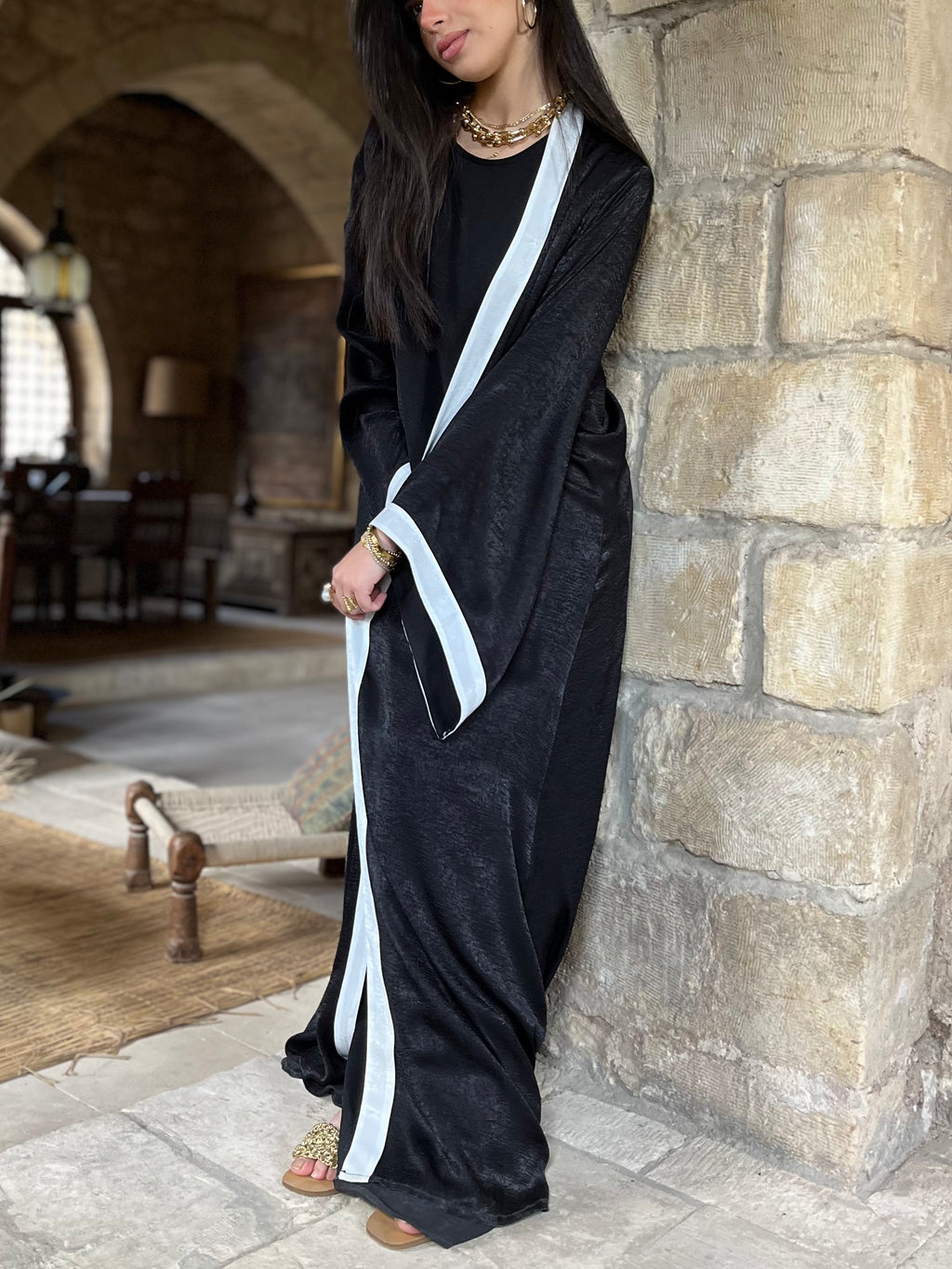 Black Border Glowy Kimono