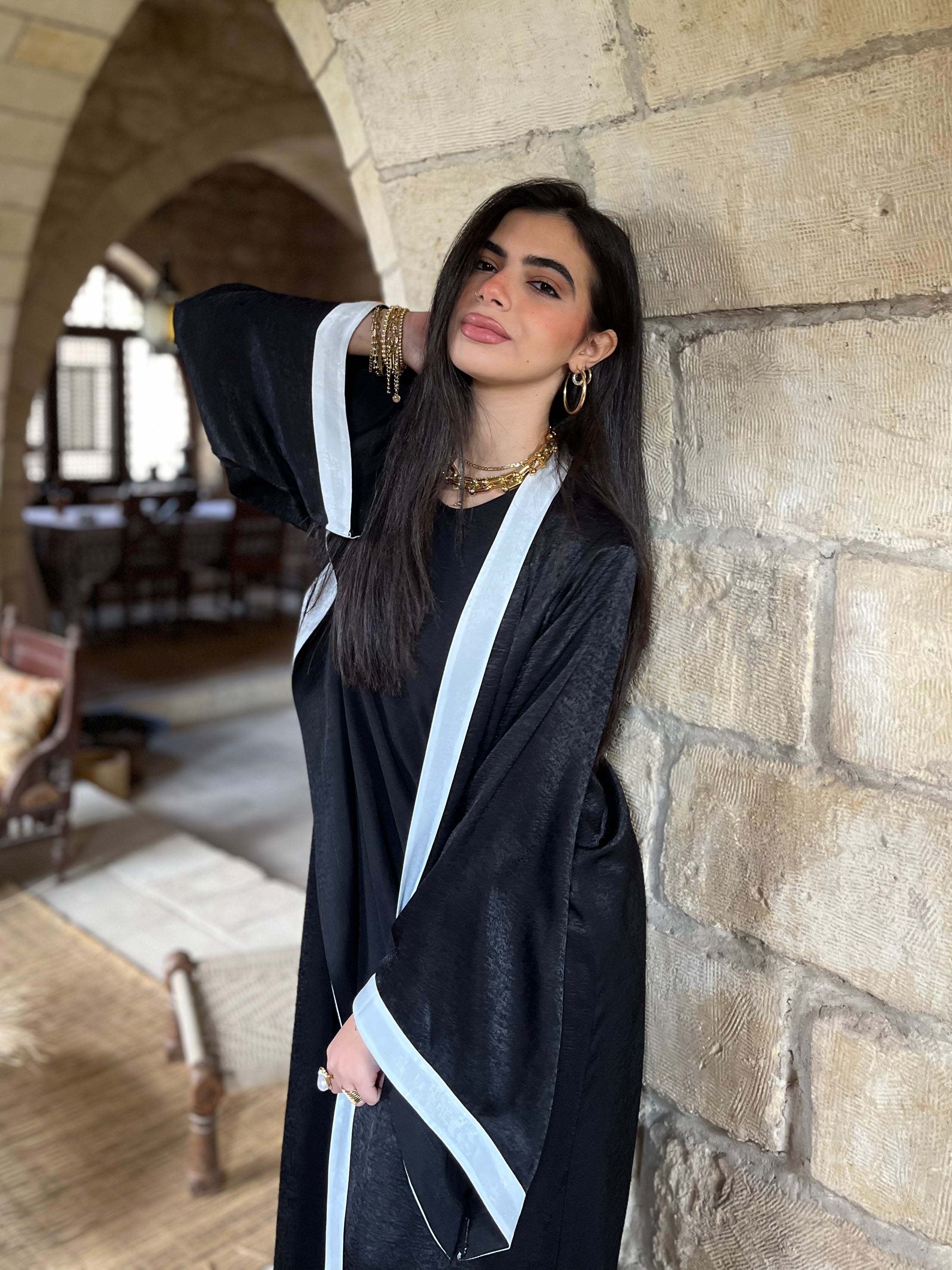 Black Border Glowy Kimono