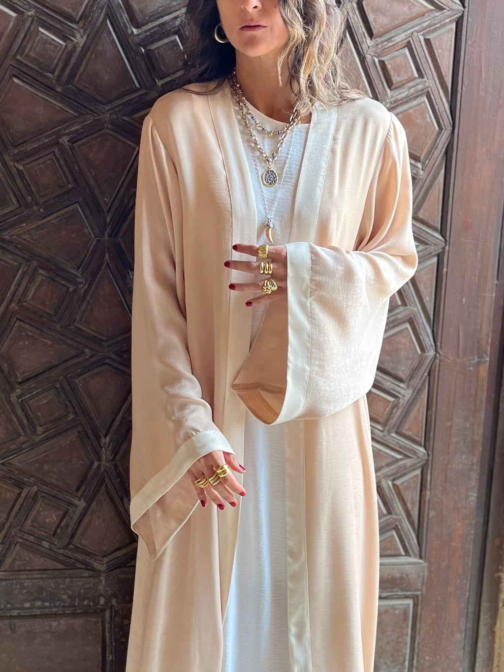 Beige Border Glowy Kimono