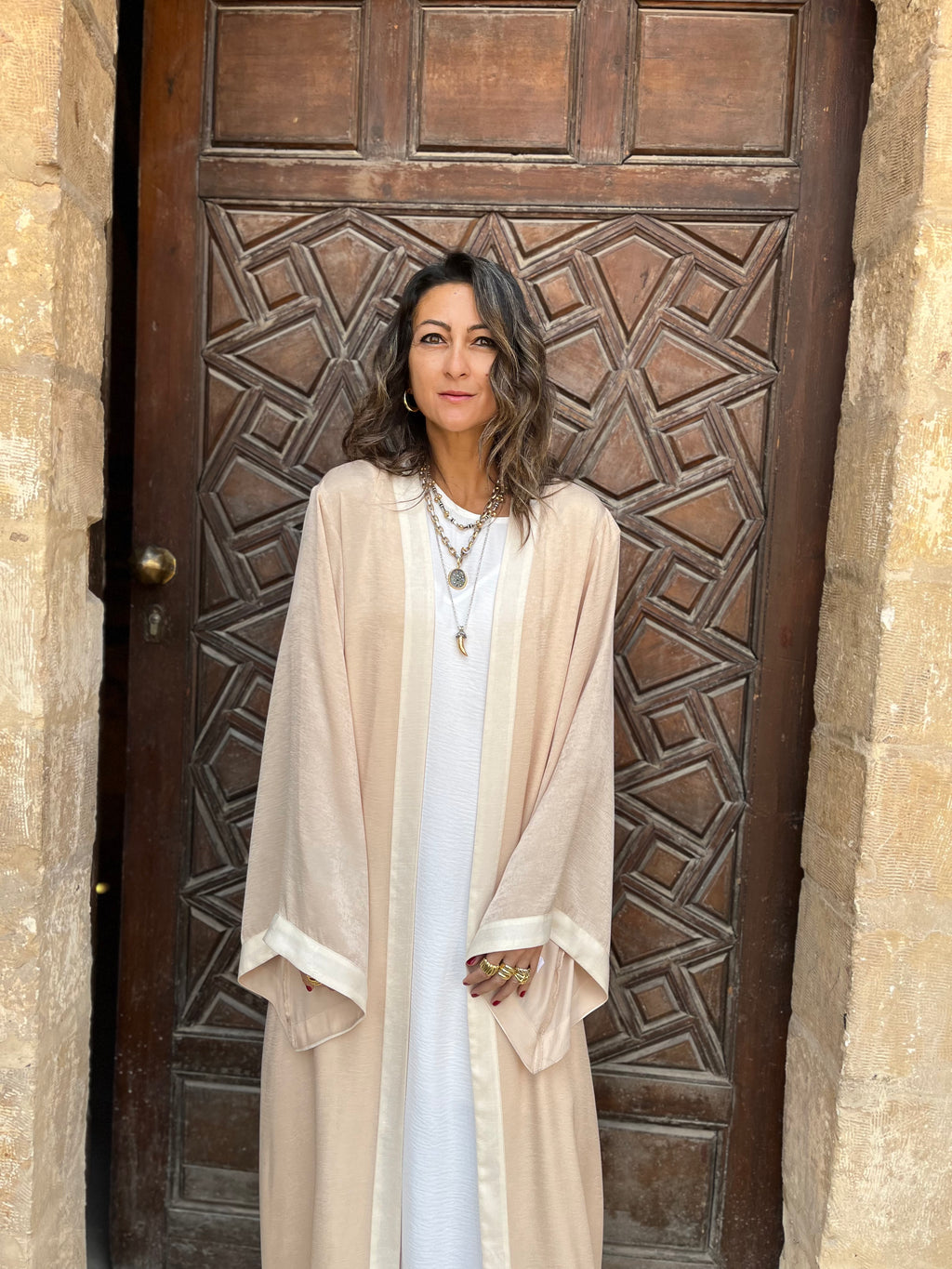 Beige Border Glowy Kimono