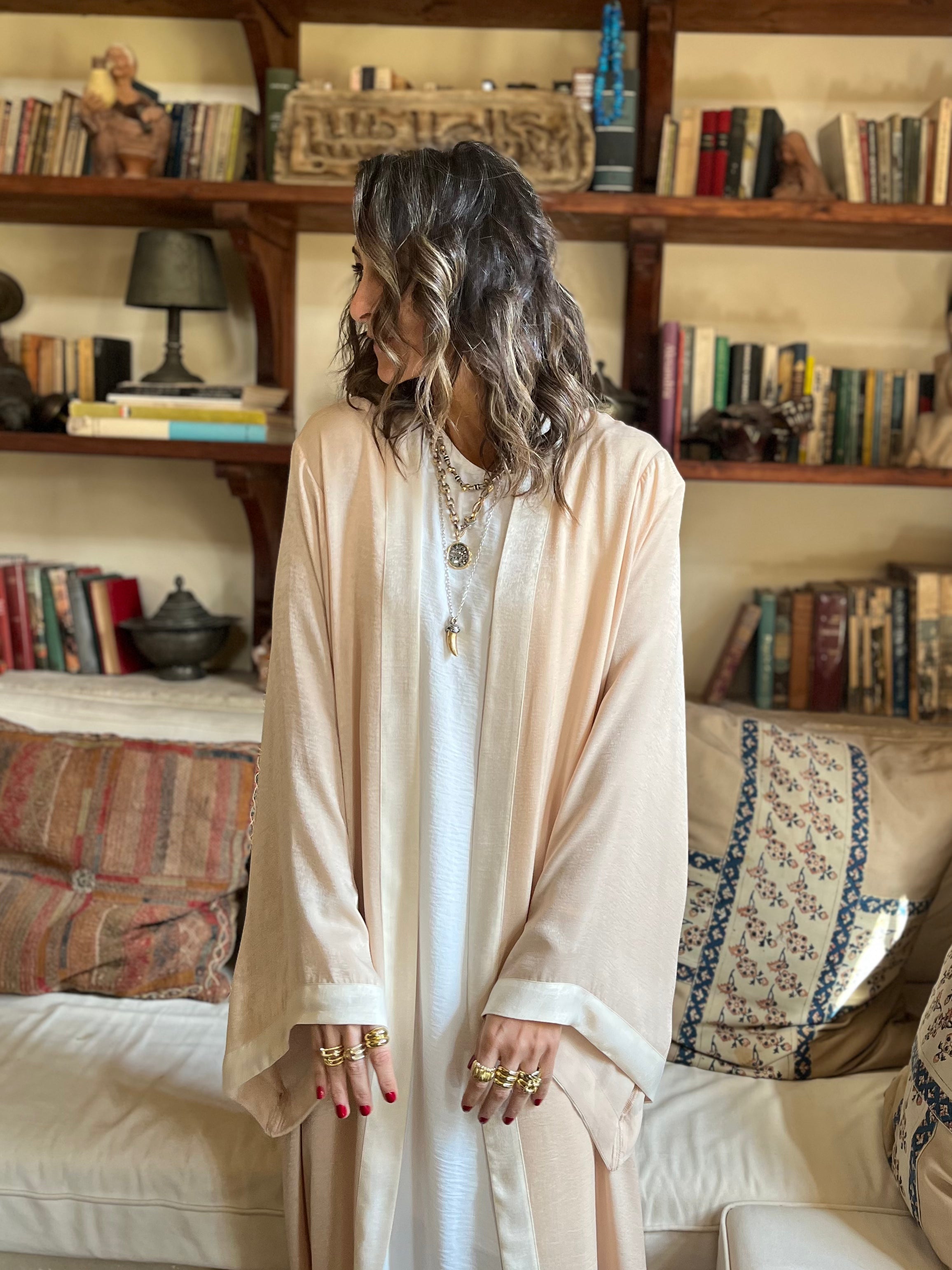 Beige Border Glowy Kimono