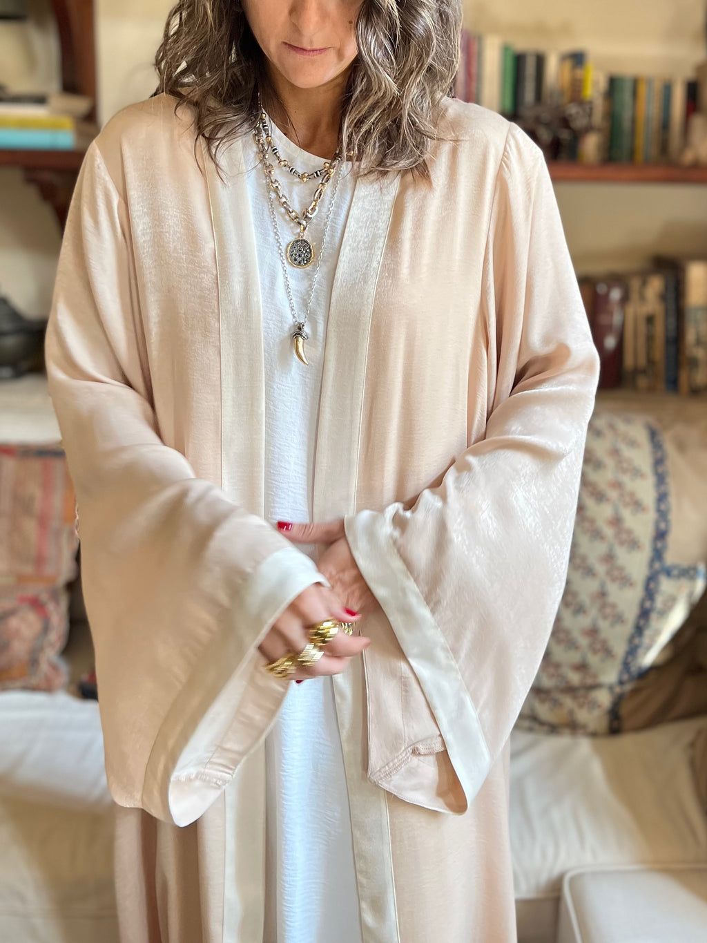 Beige Border Glowy Kimono