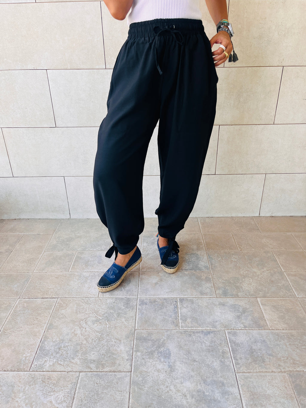 Black Pulling My Leg Pants