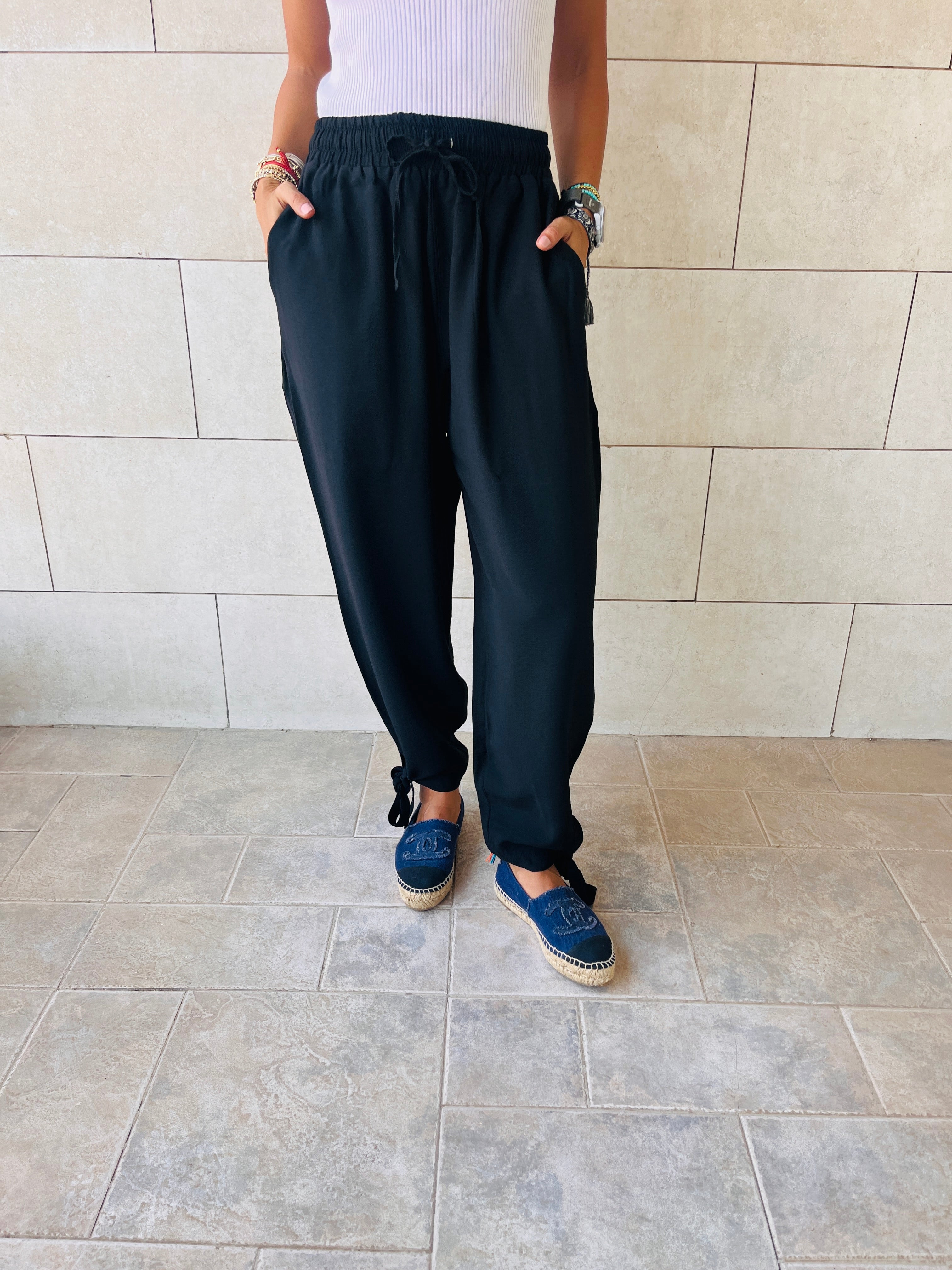 Black Pulling My Leg Pants