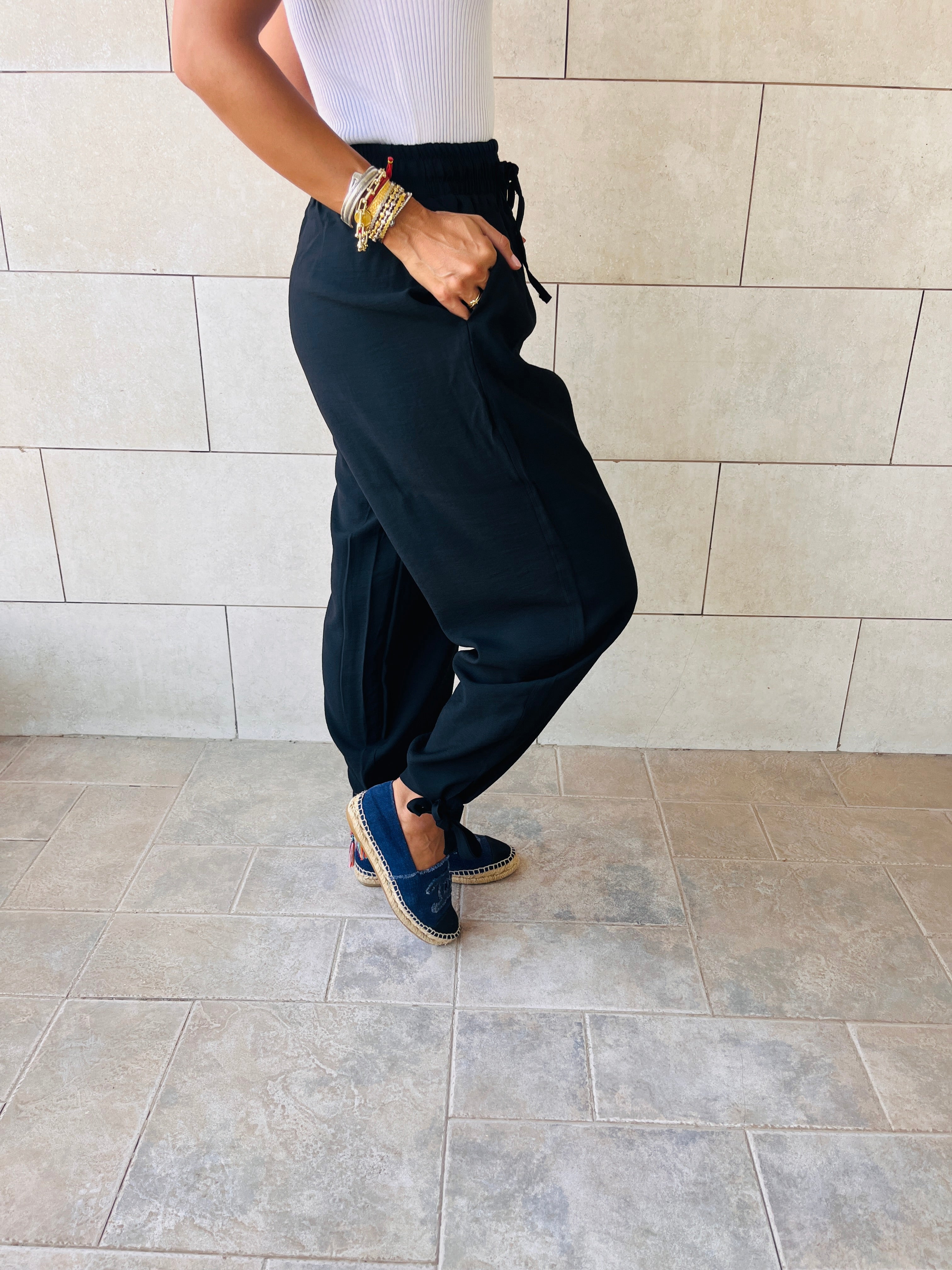 Black Pulling My Leg Pants