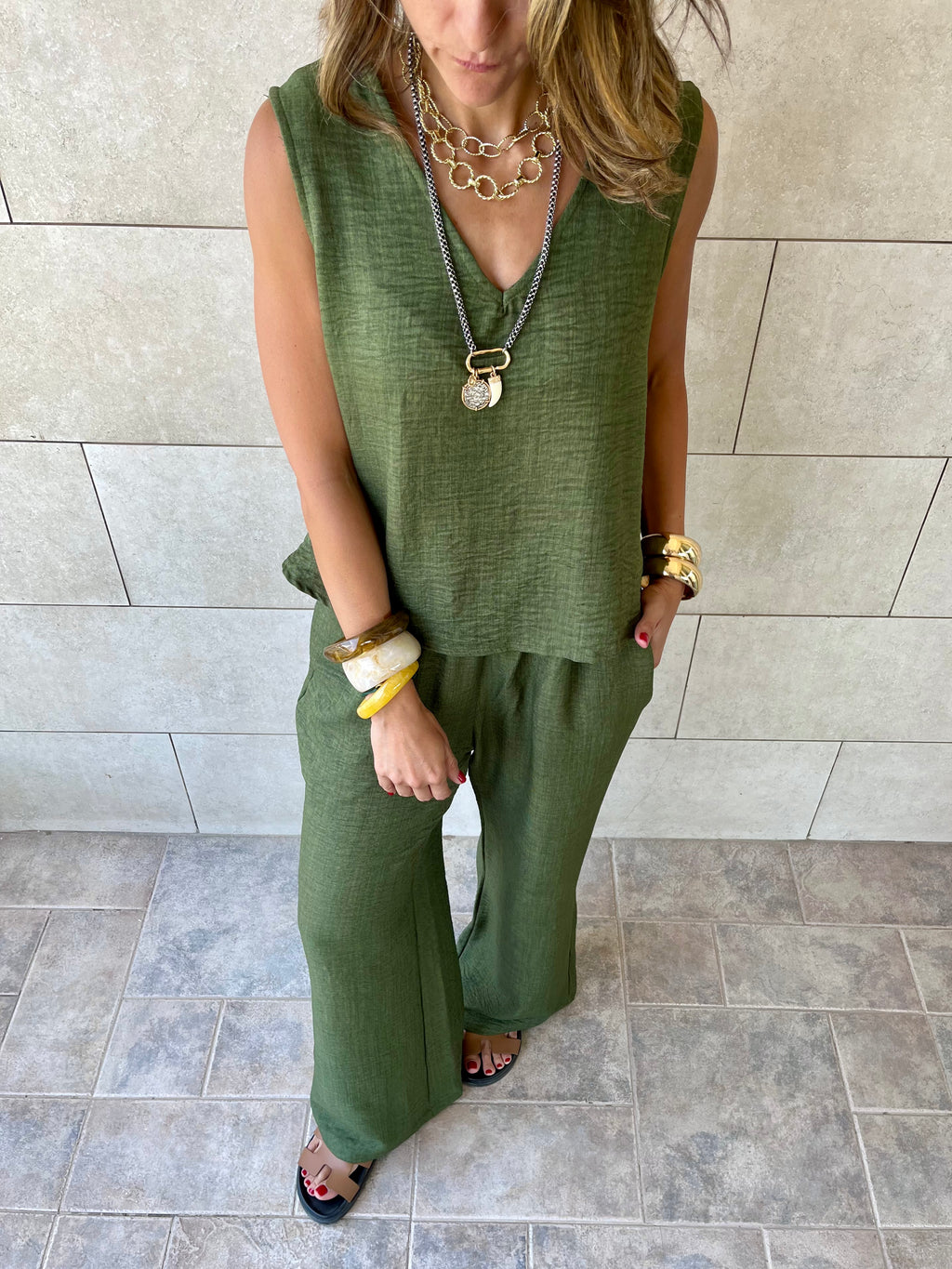 Olive 2 Pieces Sleeveless Set