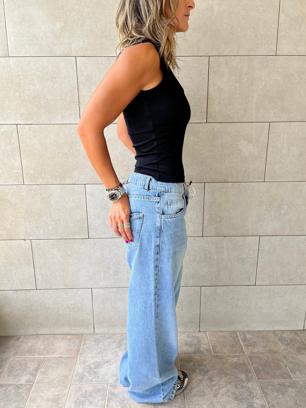 Black & White 130 Double Layer Top