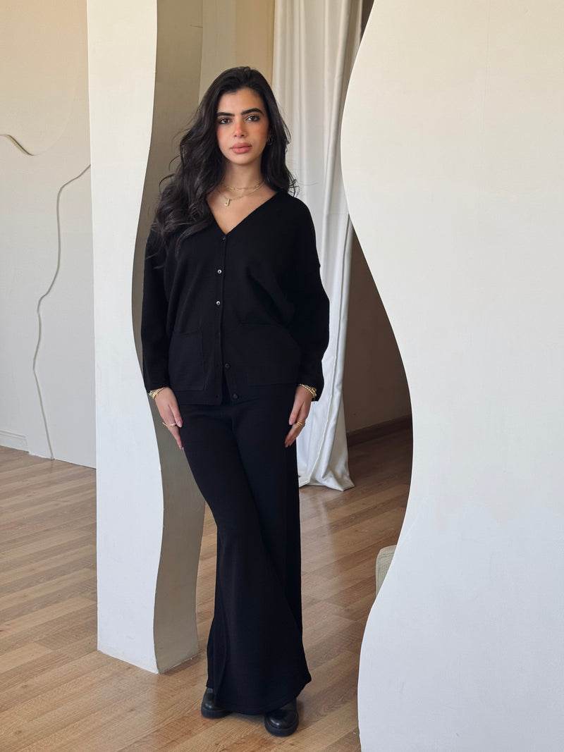 Black V Buttons Knit Set