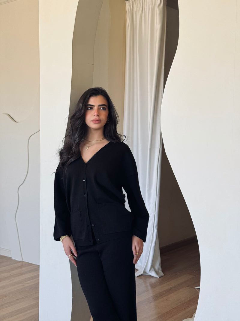 Black V Buttons Knit Set