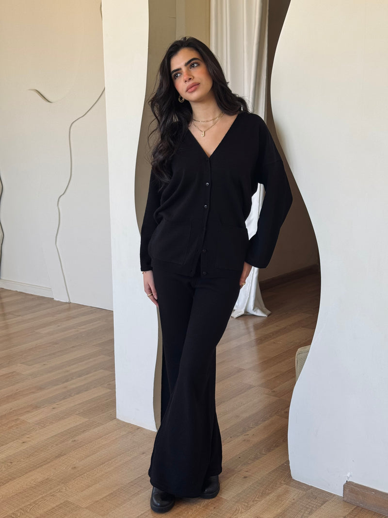 Black V Buttons Knit Set