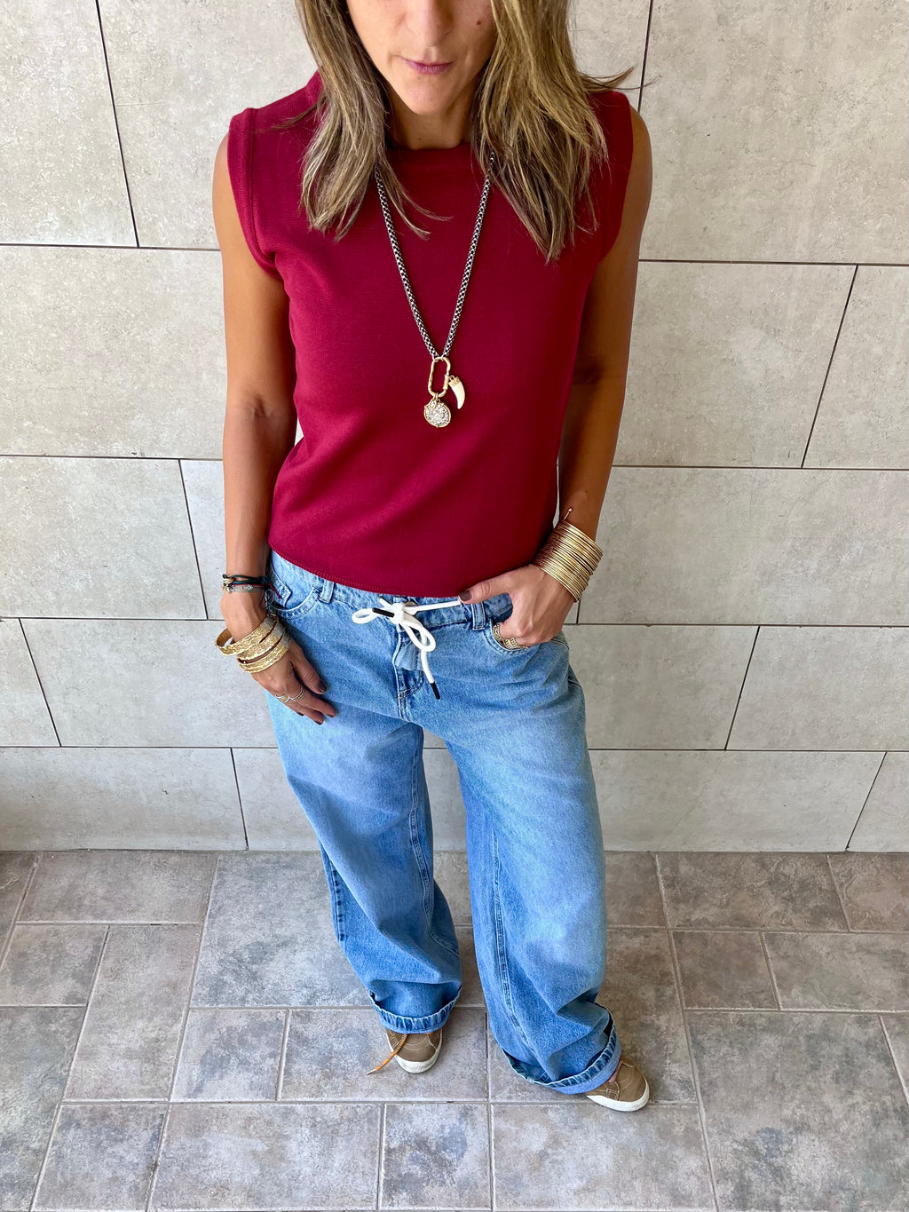 Burgundy Sleeveless Crew Neck Knit Top