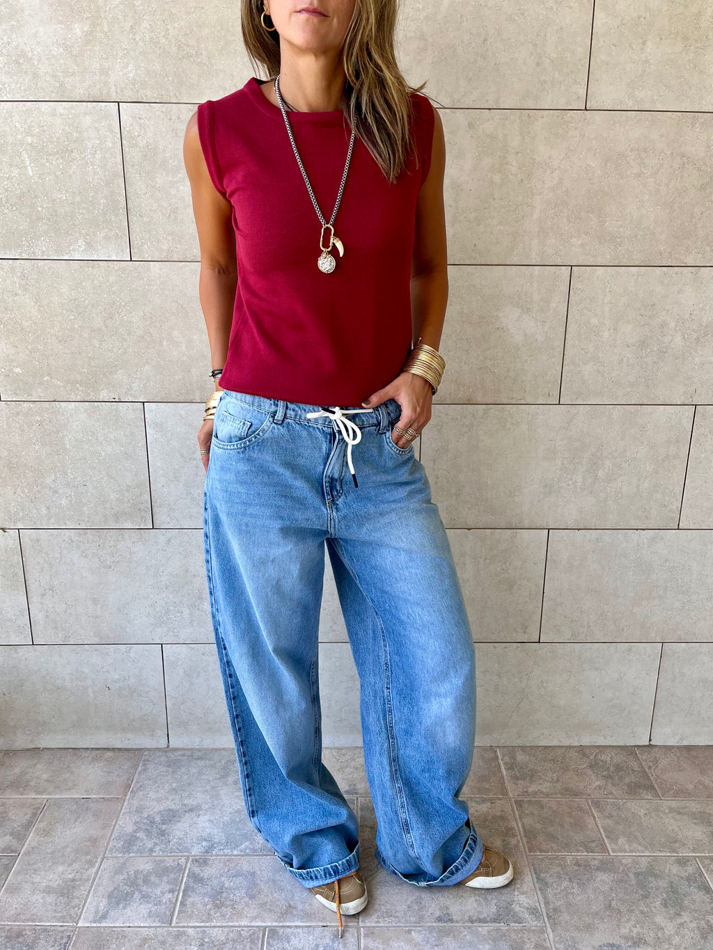 Burgundy Sleeveless Crew Neck Knit Top