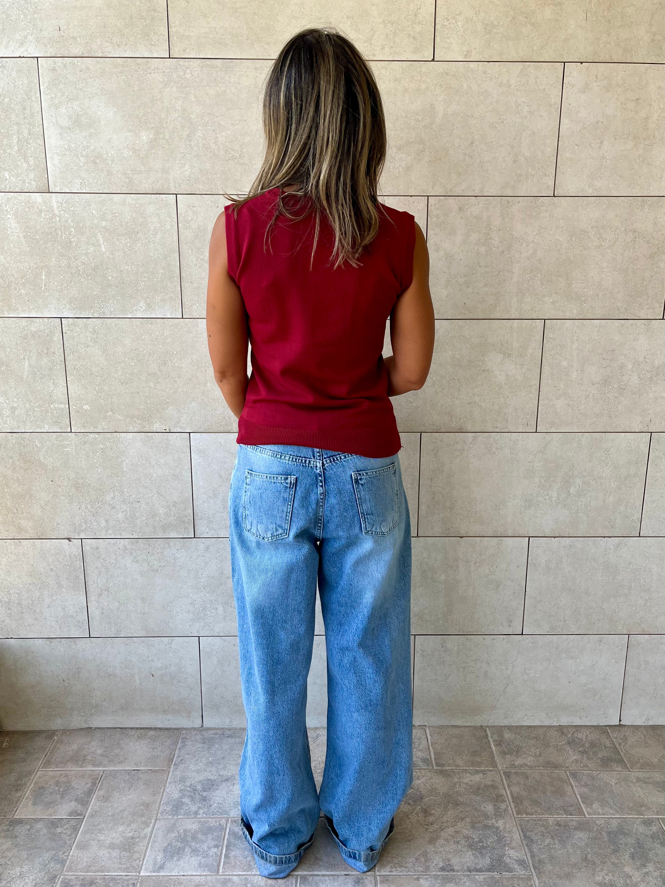 Burgundy Sleeveless Crew Neck Knit Top