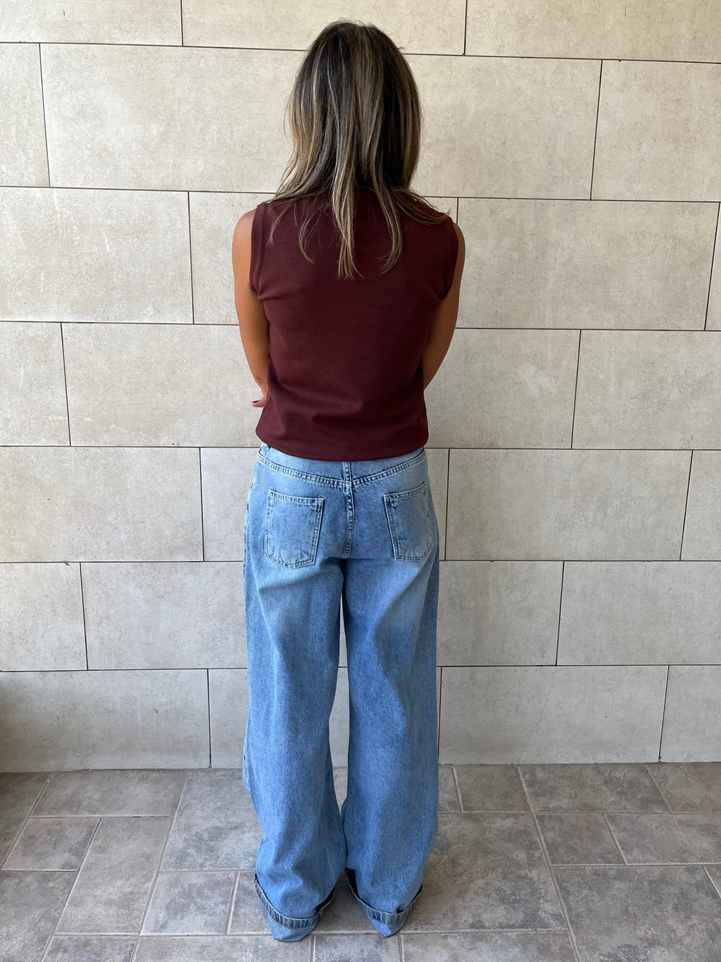 Brown Sleeveless Crew Neck Knit Top