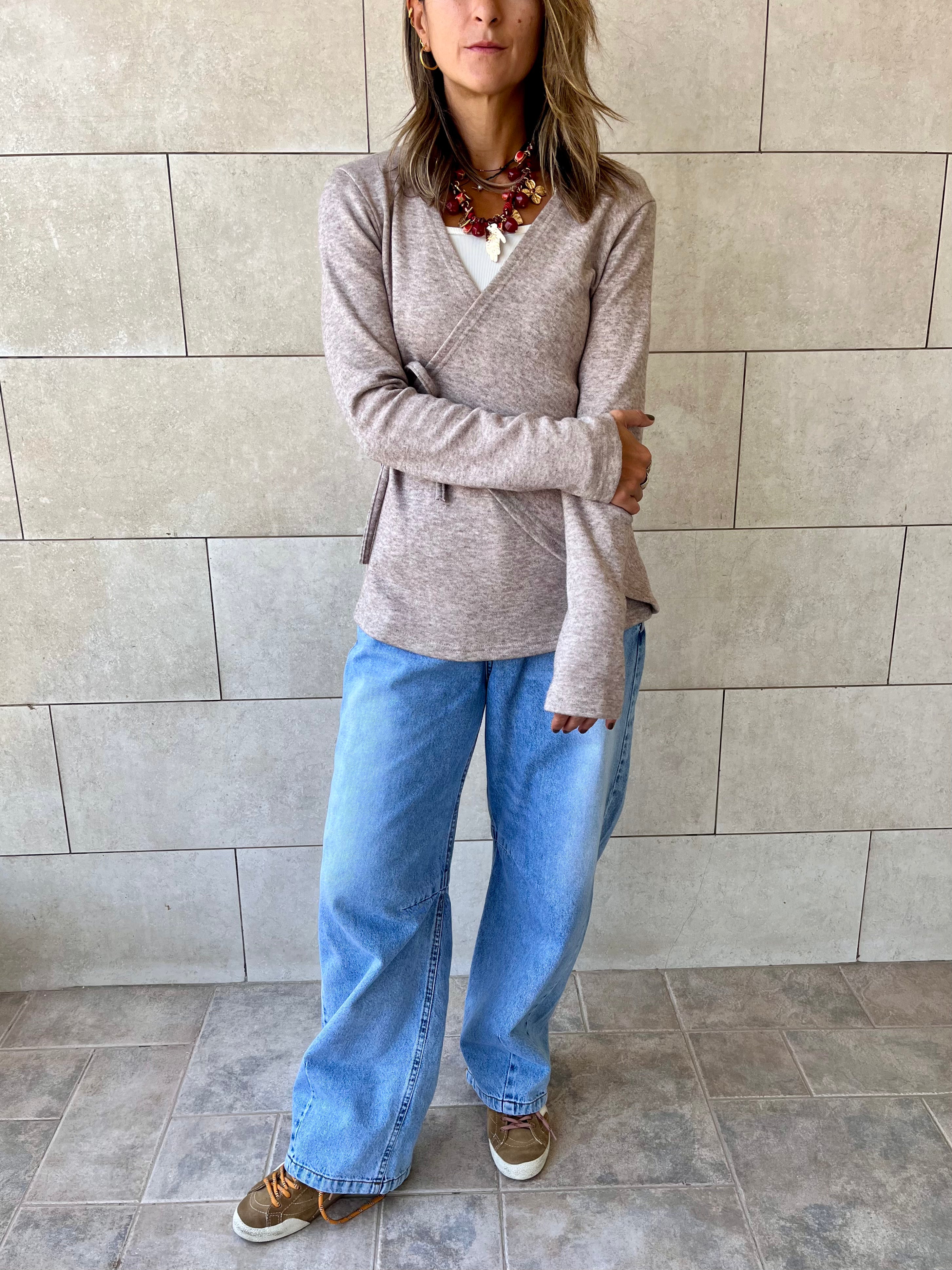 Cafe Wrap Around Light Knit