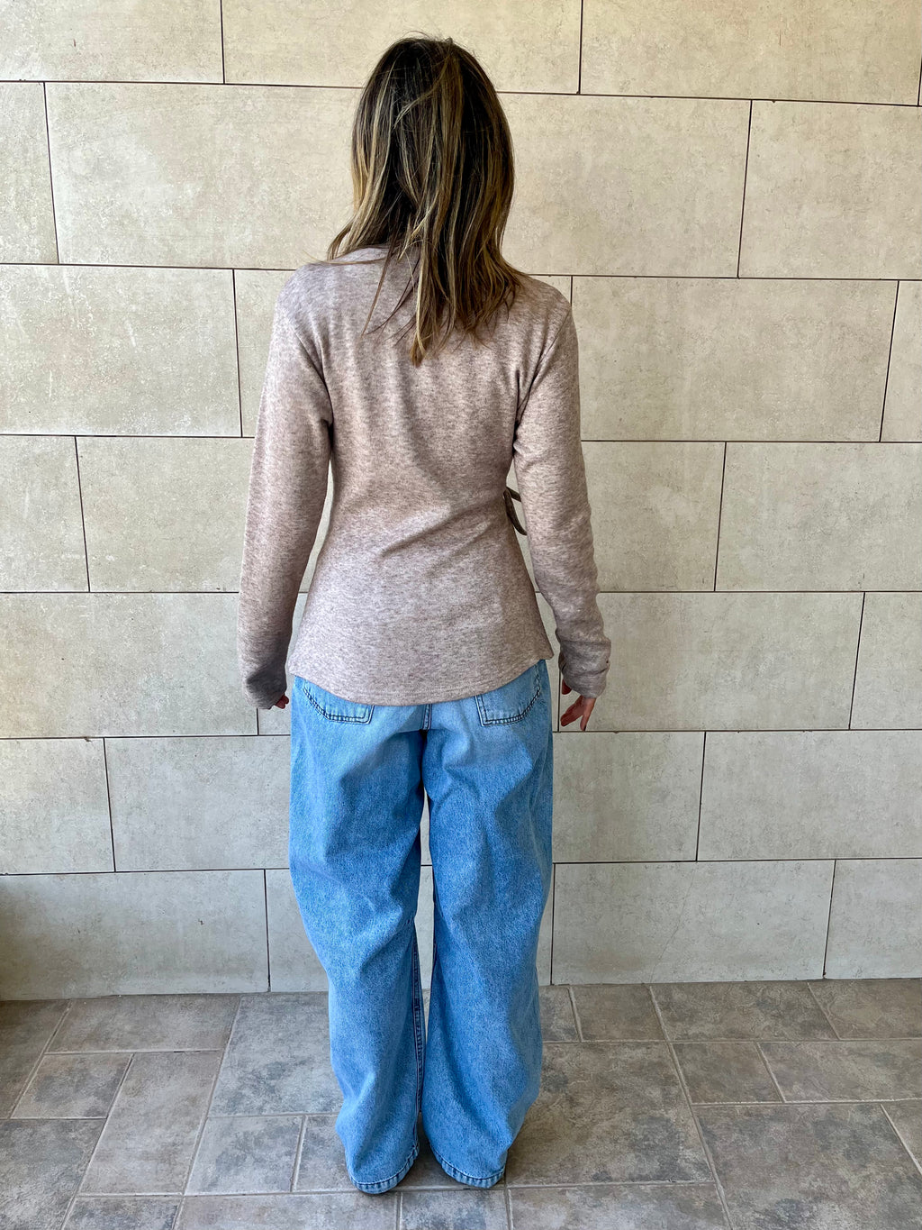 Cafe Wrap Around Light Knit