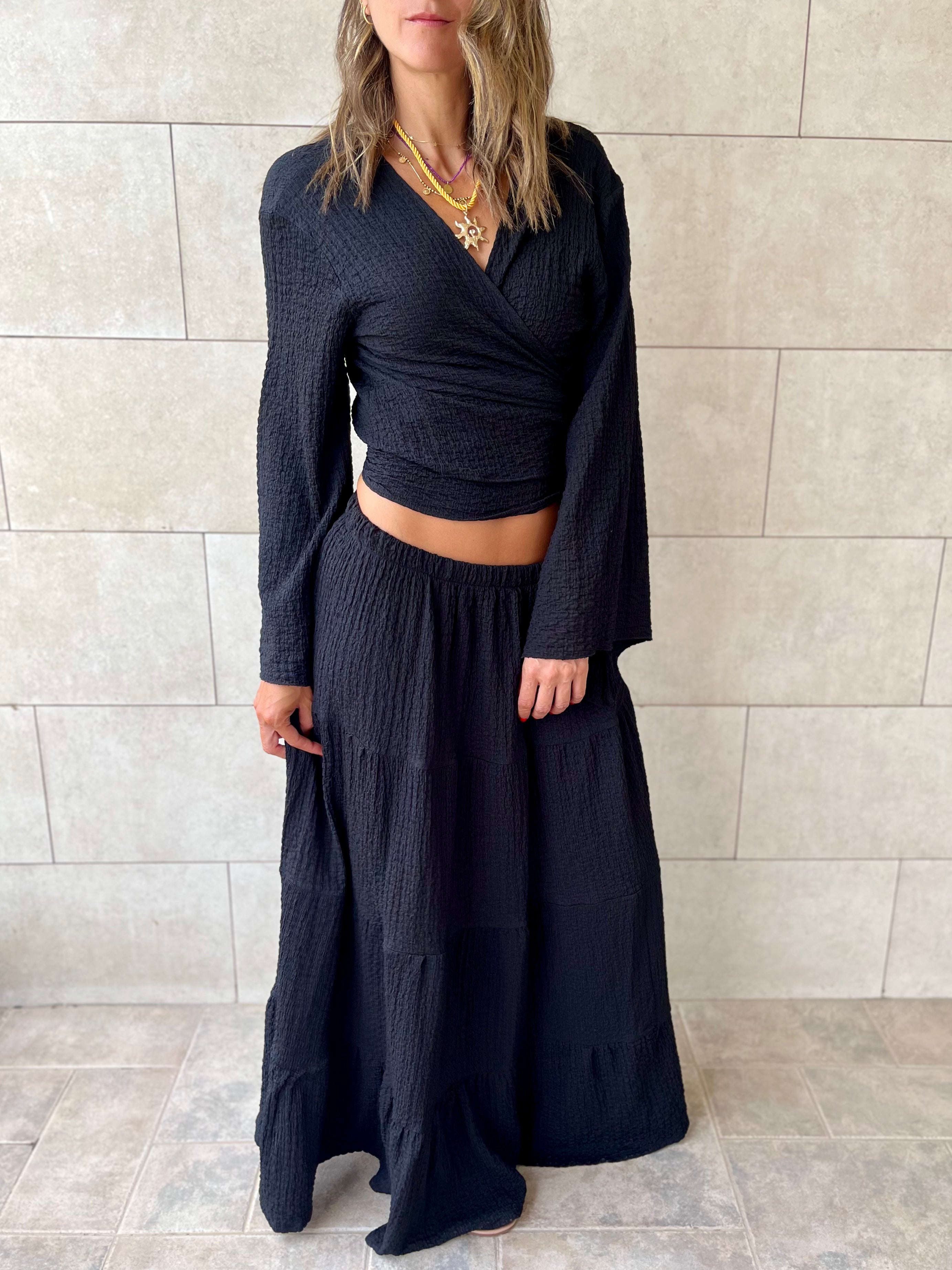 Black Crinkle Wrap Around Set