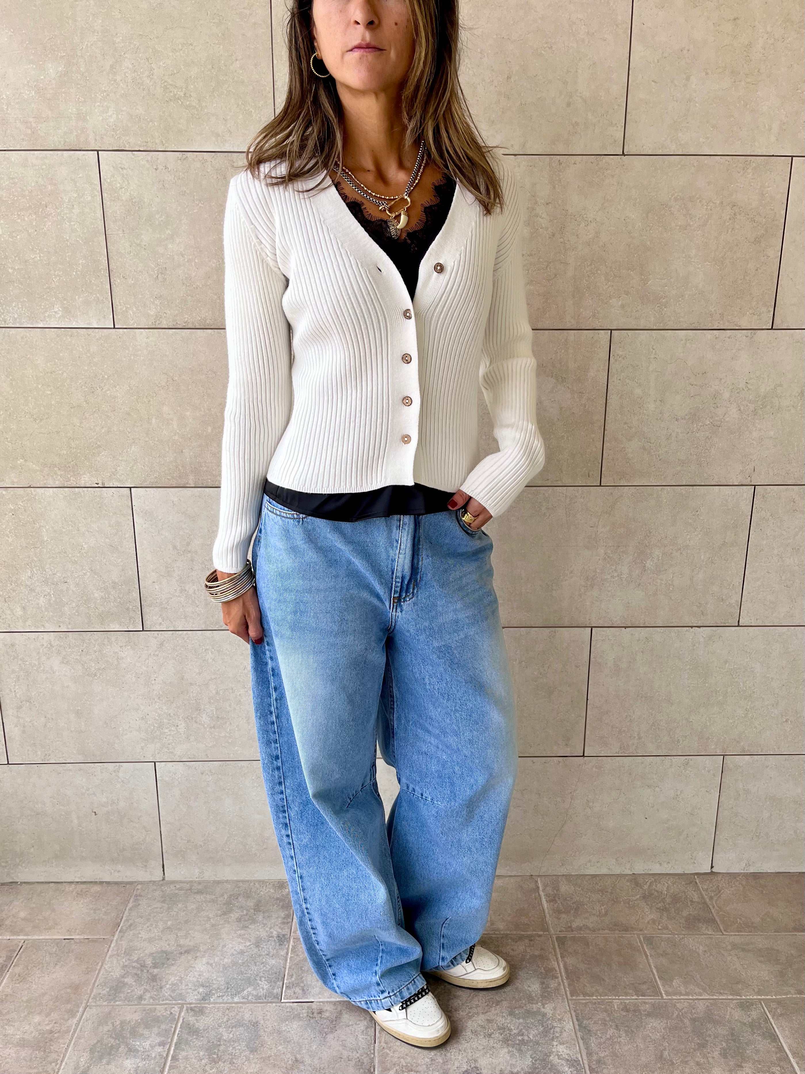 White Contour Buttoned Cardigan