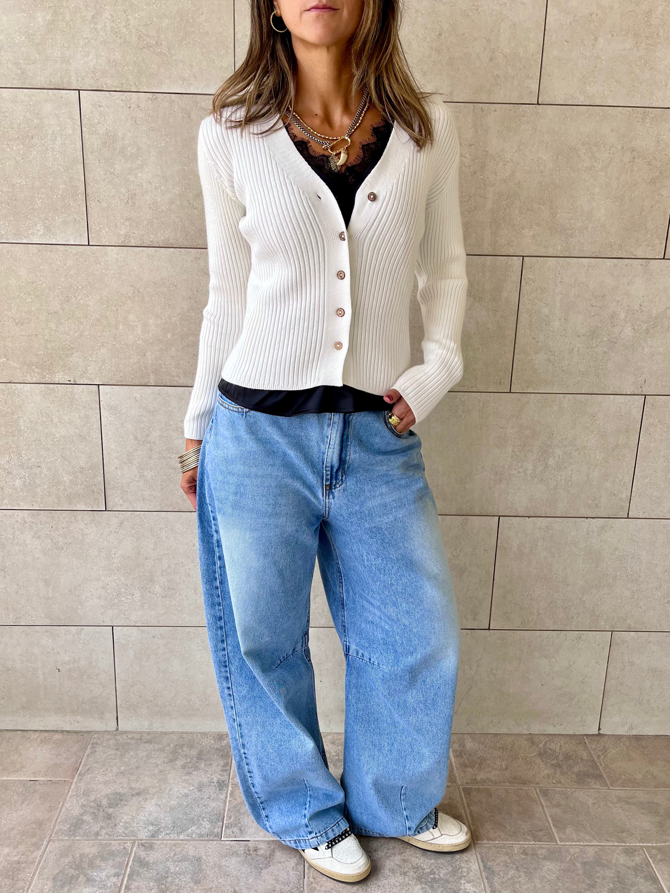 White Contour Buttoned Cardigan