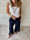 Black Middle Line Ropped In Pants
