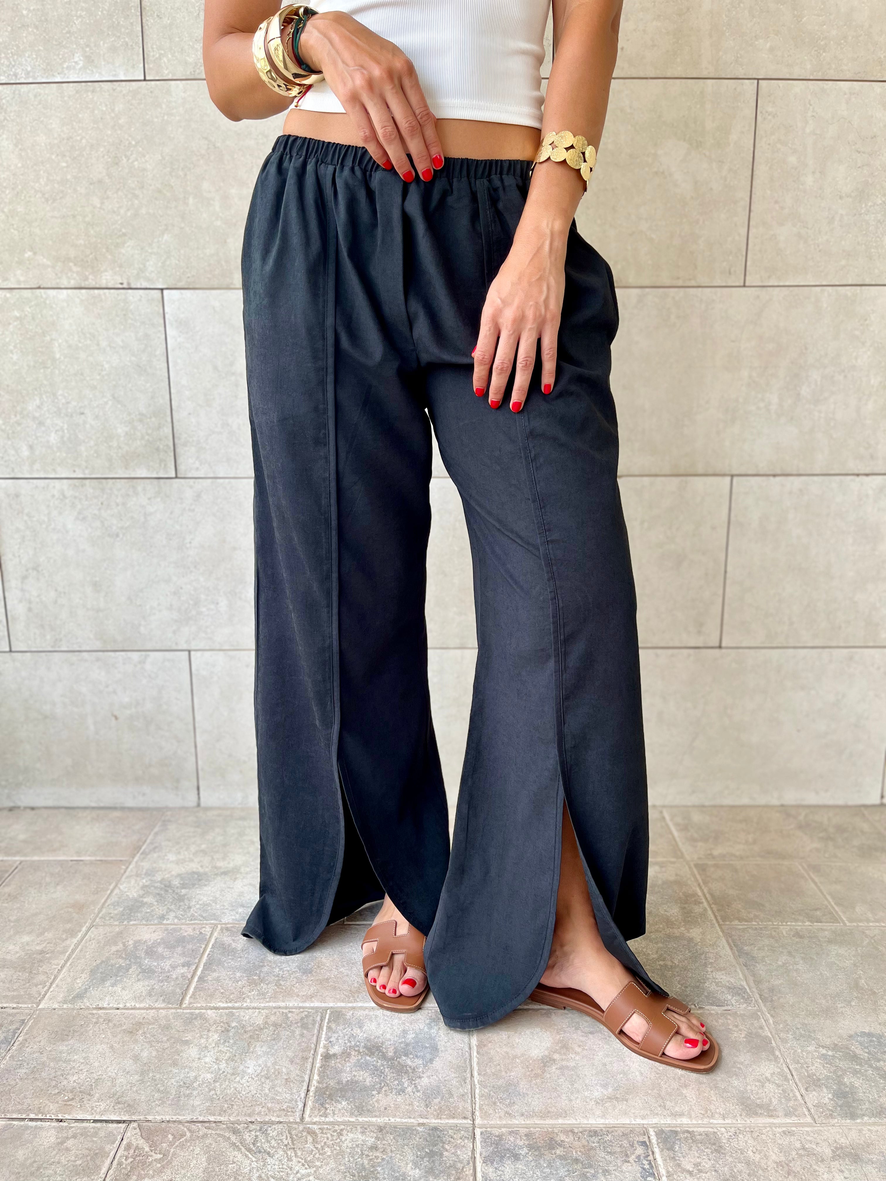 Black Middle Line Ropped In Pants